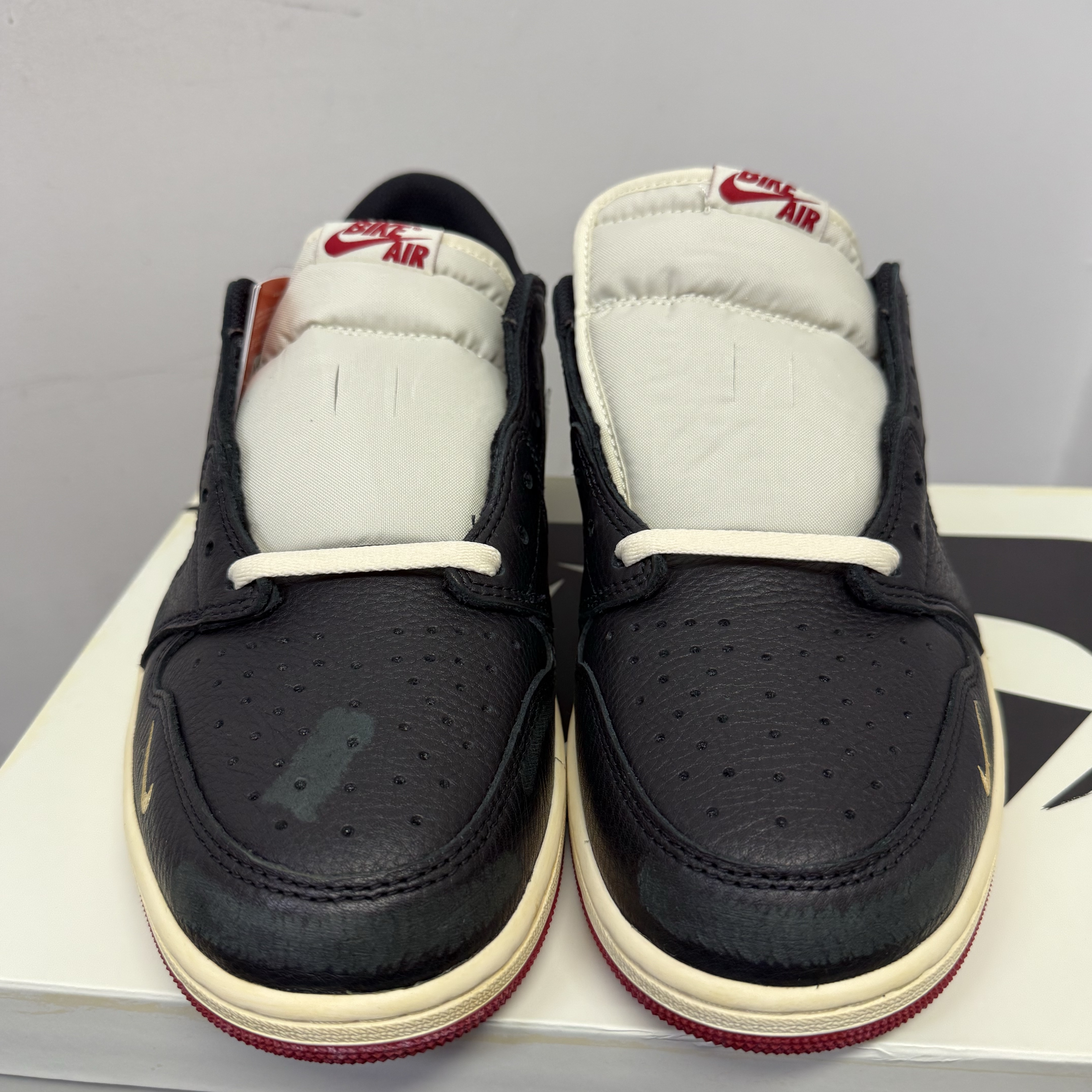 Jordan 1 x Nigel Sylvester Retro Low OG Better With Time 착용 스타일 - 2