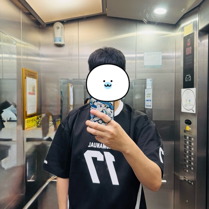 NOMANUAL 17 Mesh Block Football Jersey Black 착용 스타일