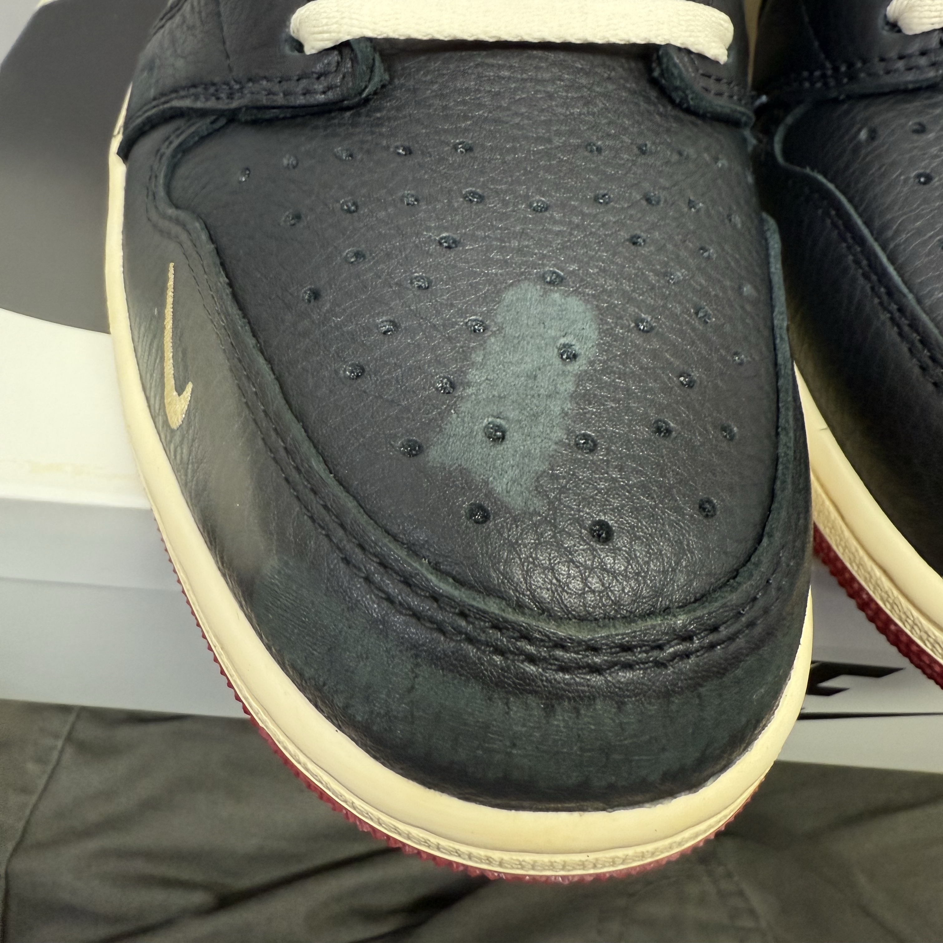Jordan 1 x Nigel Sylvester Retro Low OG Better With Time 착용 스타일 - 5