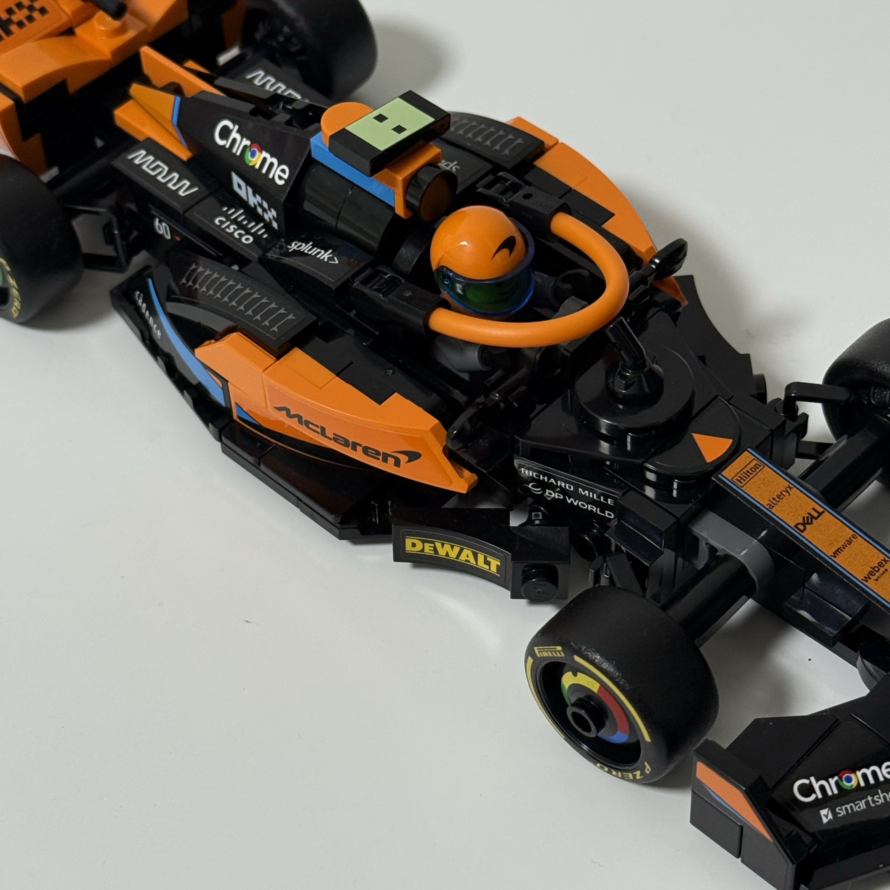 Lego 2023 McLaren Formula 1 Race Car 착용 스타일 - 1