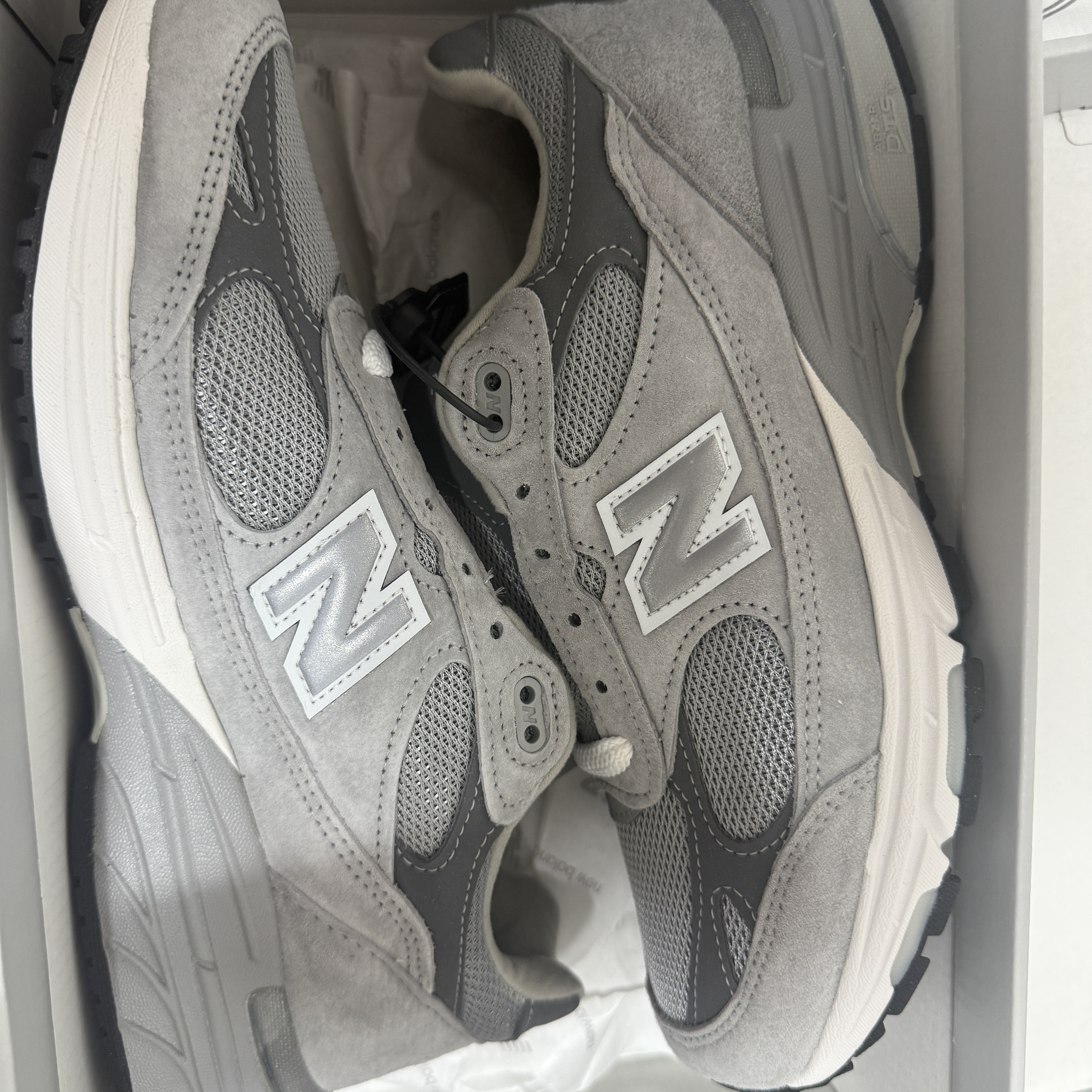 New Balance 993 Made in USA Grey - D Standard 착용 스타일