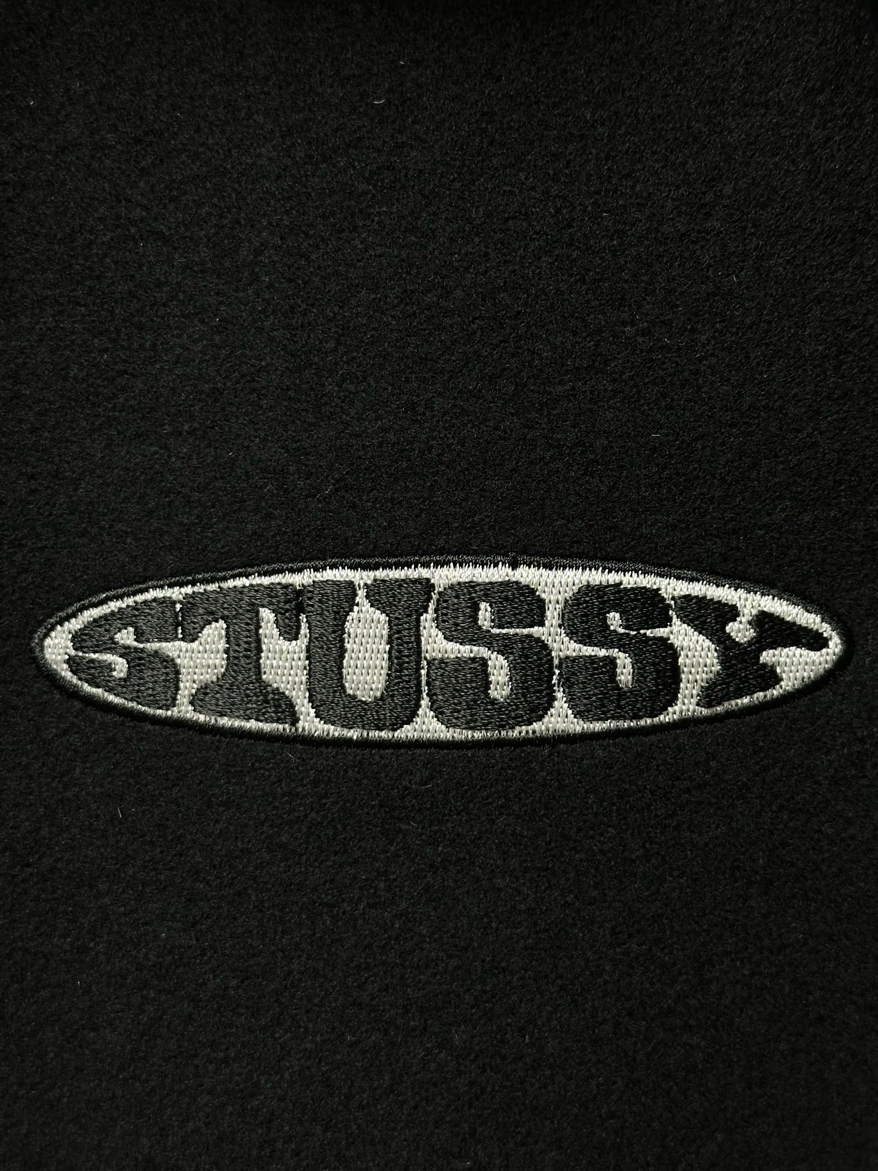 Stussy Globe Varsity Jacket Black 착용 스타일 - 2