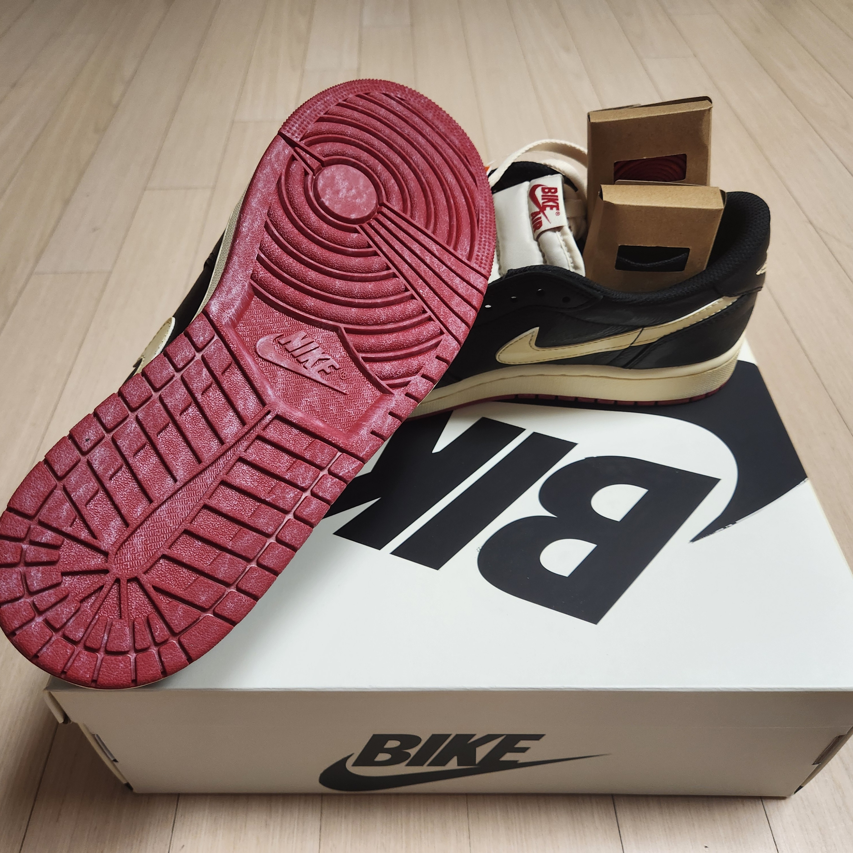 Jordan 1 x Nigel Sylvester Retro Low OG Better With Time 착용 스타일 - 5