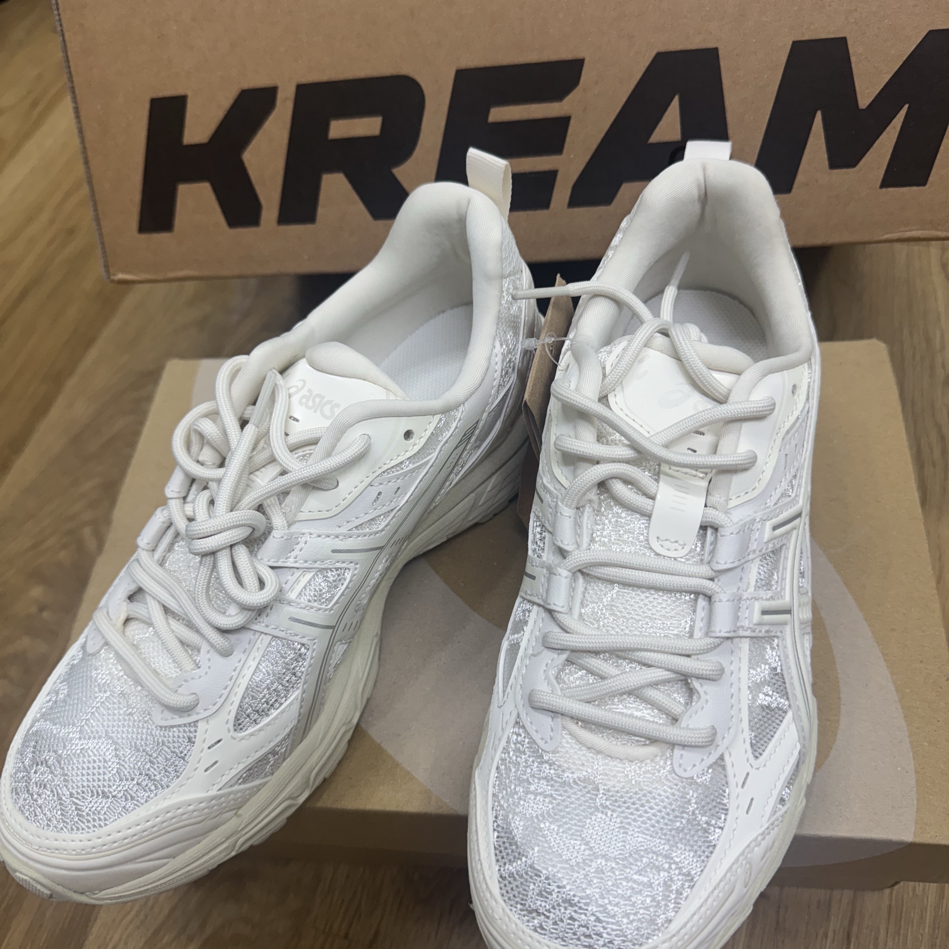 Asics Gel-Nunobiki Cream Pure Silver 착용 스타일 - 1