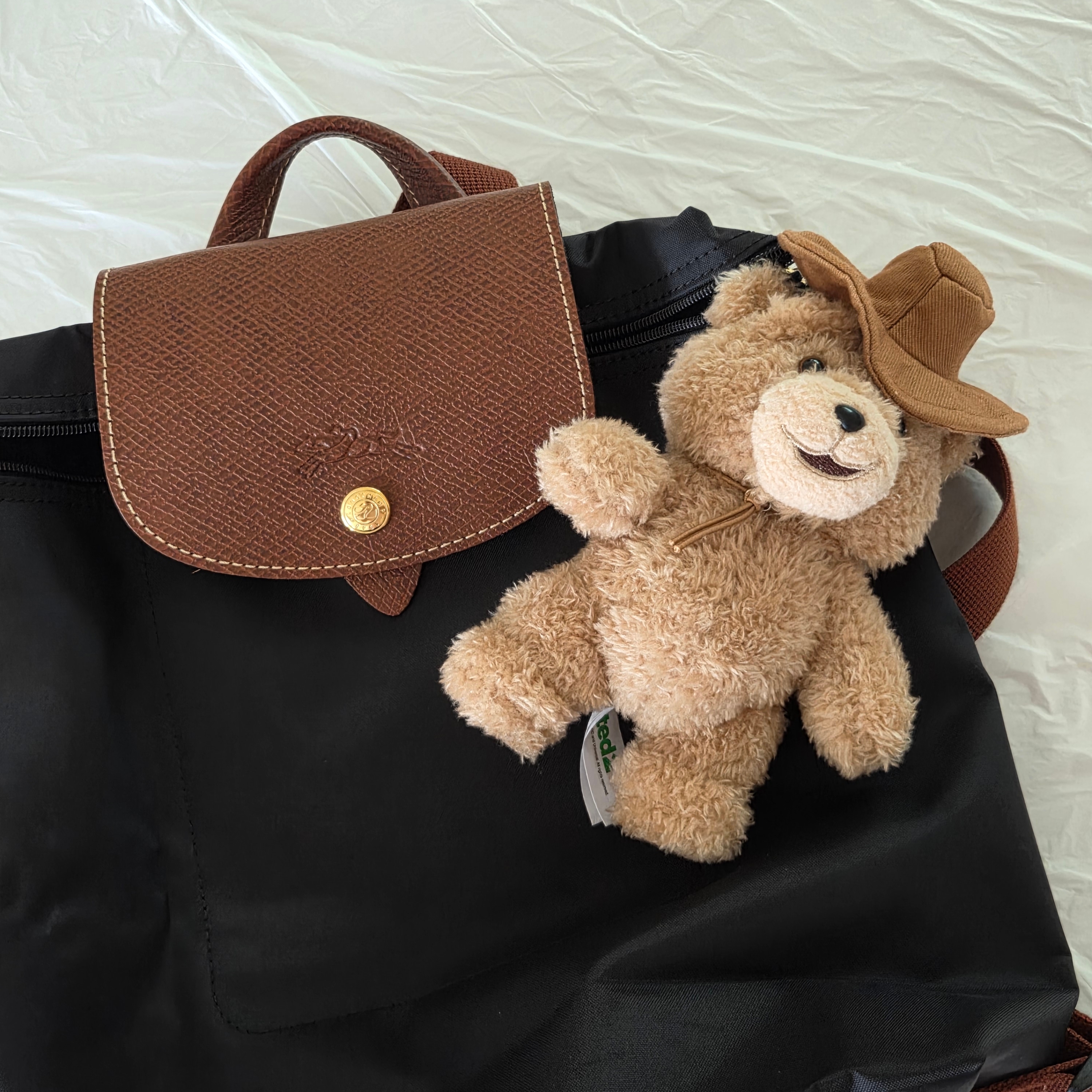 Longchamp Le Pliage Original M Backpack Black 착용 스타일