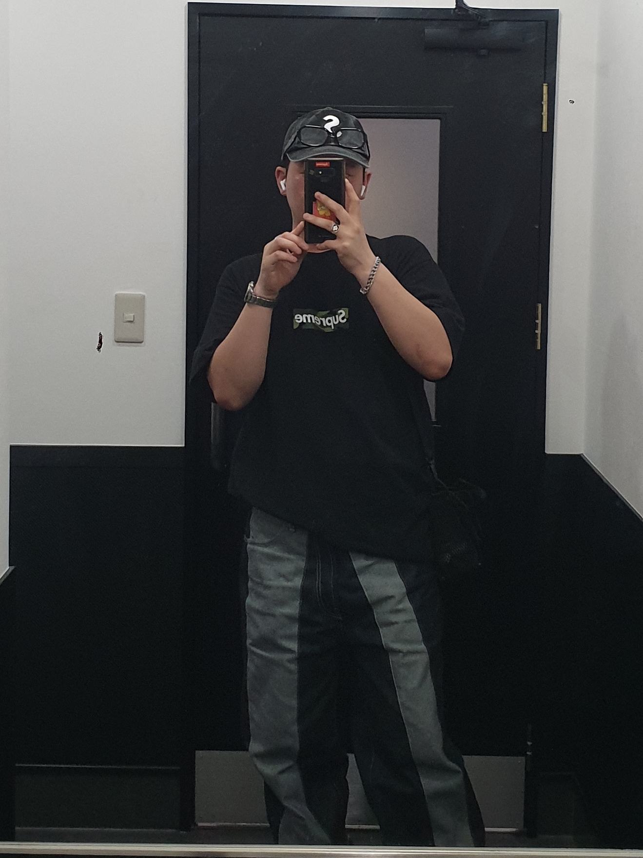 Gentle Monster x Maison Margiela MM212 Black Clear, Supreme Pigment S Logo 6-Panel Black - 24FW 착용 스타일