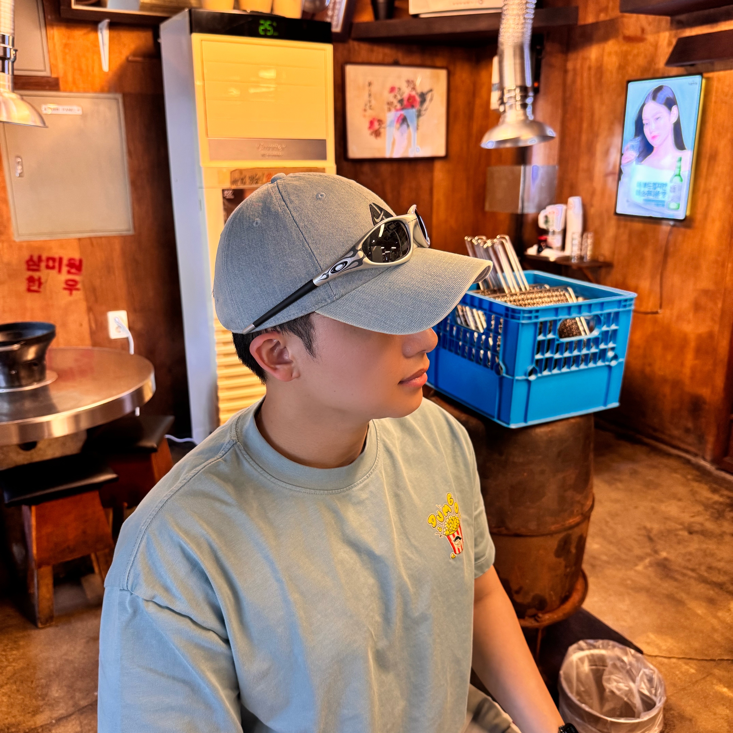 Oakley MUZM Straight Jacket 99 X-Silver Flames Prizm Black, Supreme x Nike ACG Denim 6-Panel Washed Blue - 22FW 착용 스타일 - 2
