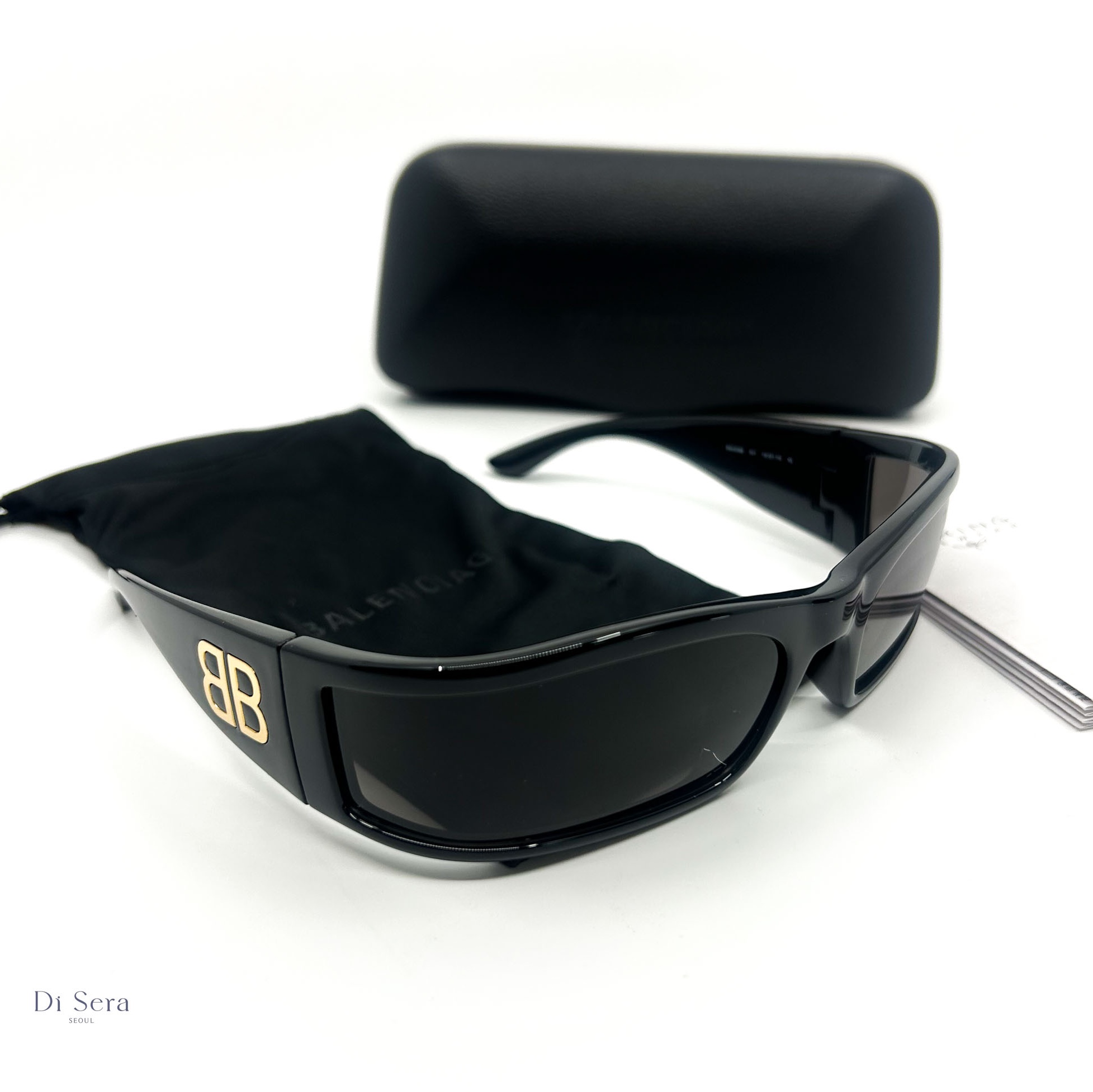 Balenciaga Sunset Rectangle Sunglasses Black 착용 스타일 - 1