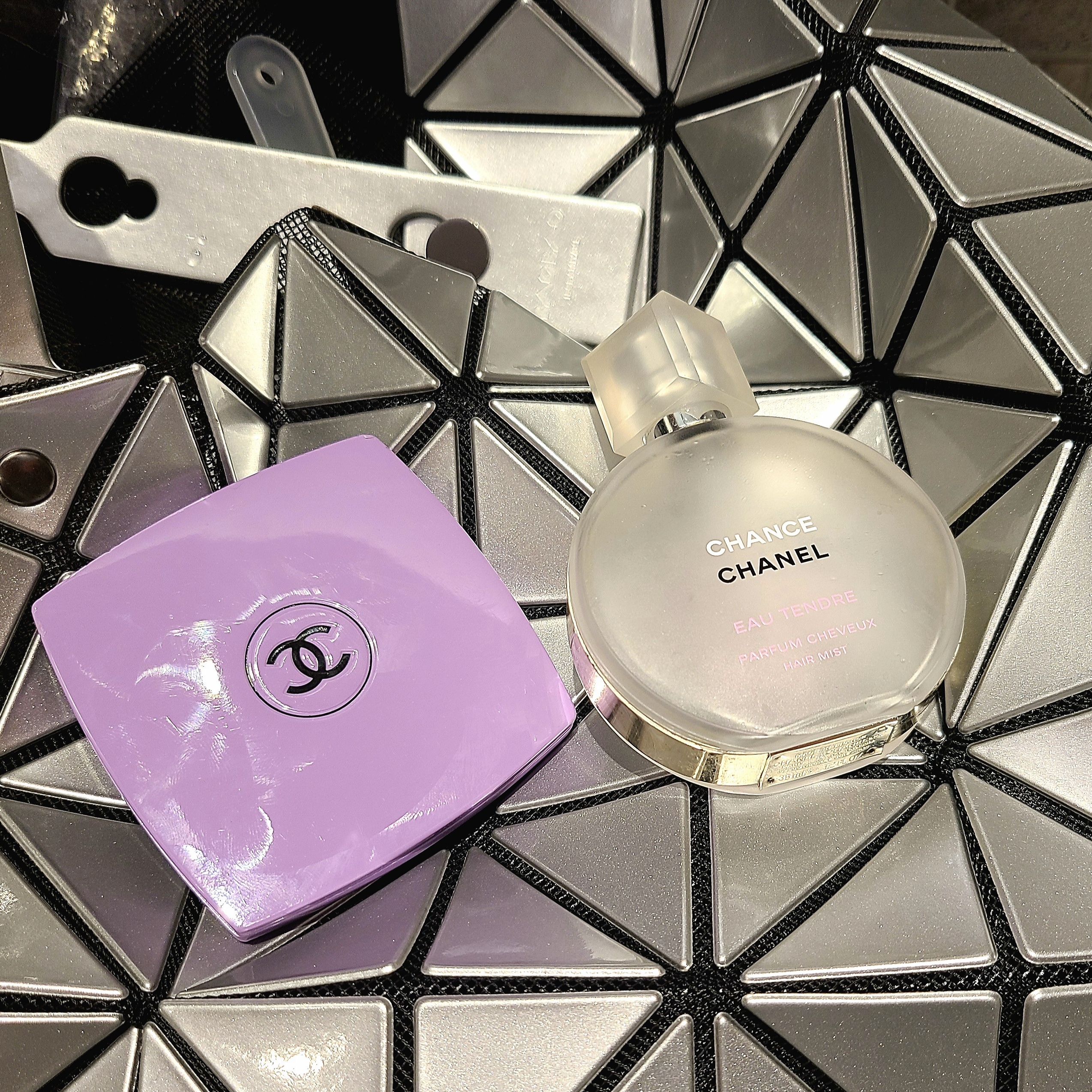 Chanel Chance Eau Tendre Hair Mist 35ml, Chanel Codes Couleur Limited Edition Miroir Double Facettes 135 Immortelle 착용 스타일 - 1