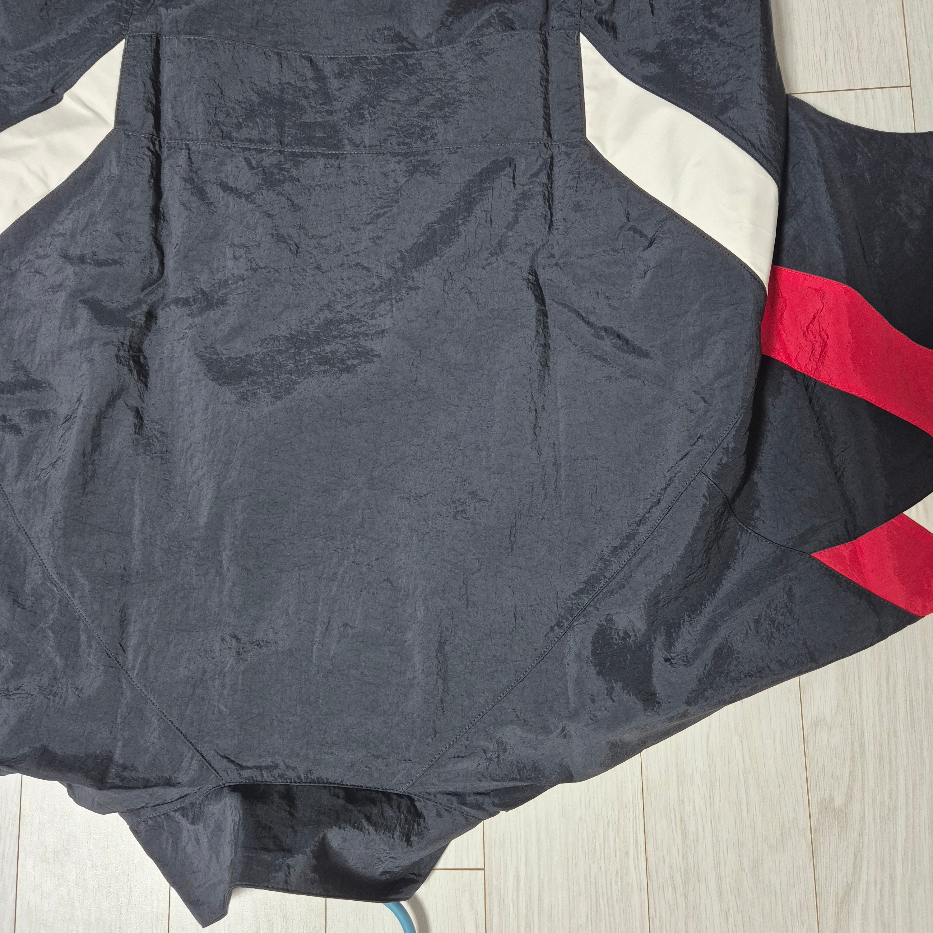 Adidas Manchester United Originals Track Top Black Red - KR Sizing 착용 스타일