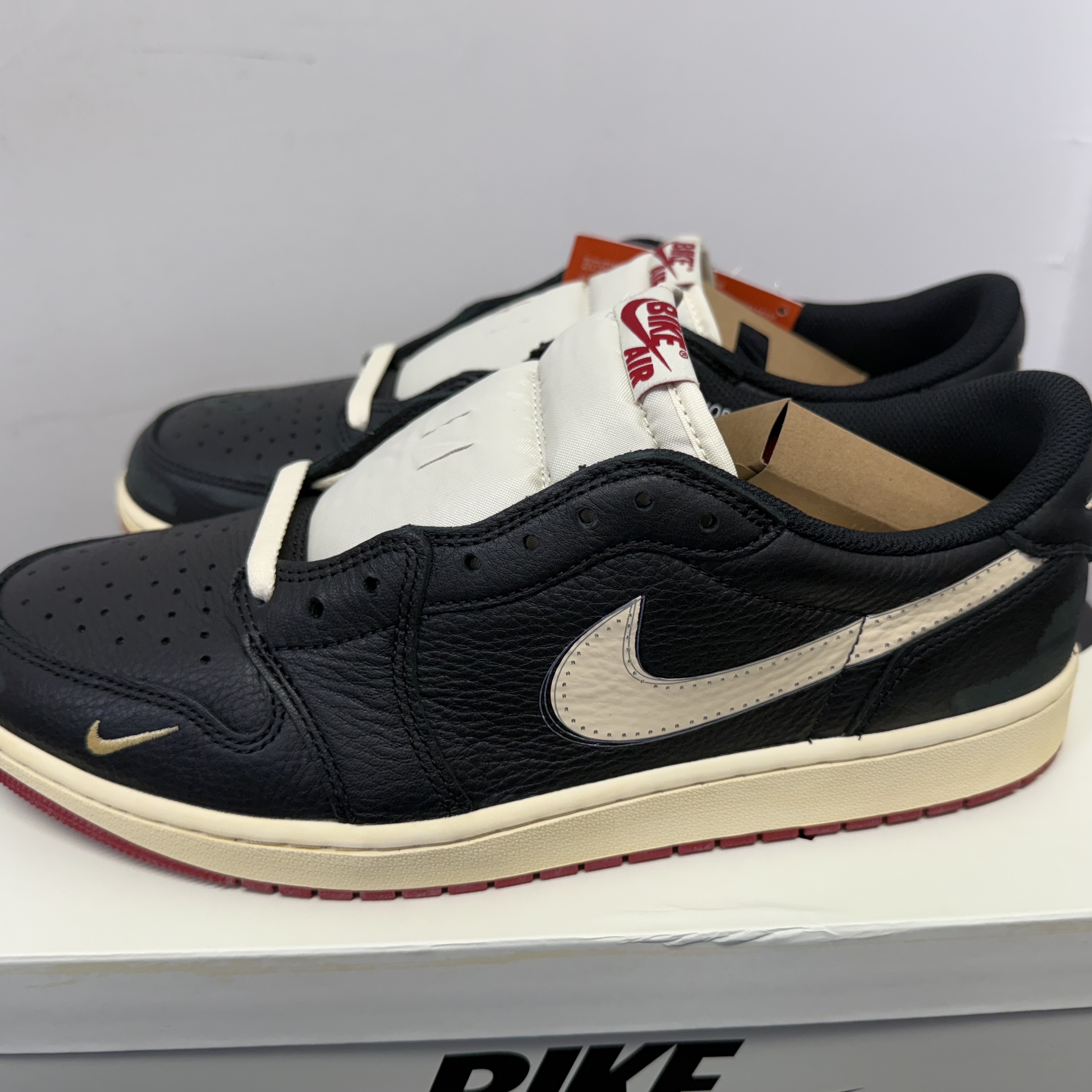 Jordan 1 x Nigel Sylvester Retro Low OG Better With Time 착용 스타일 - 1