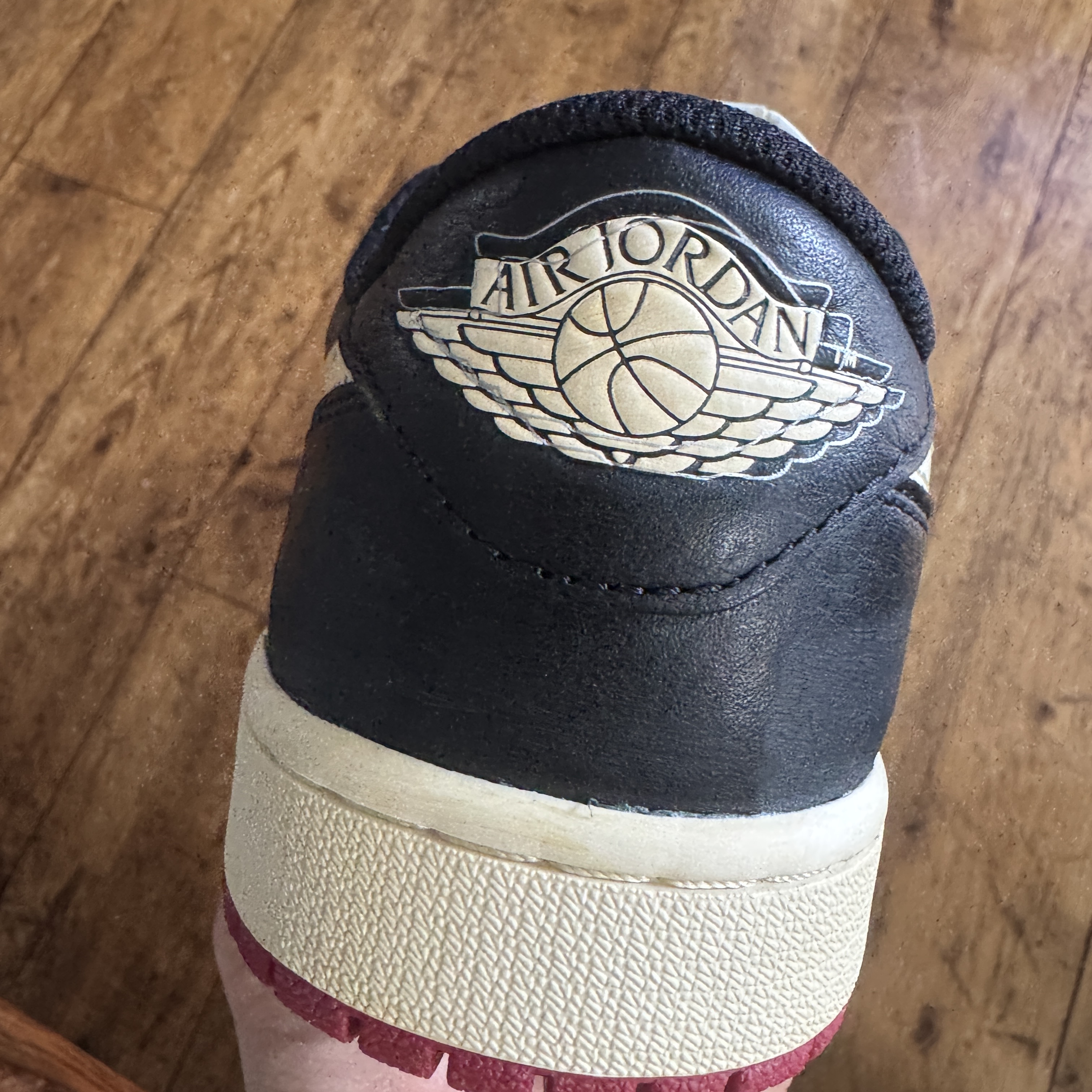 Jordan 1 x Nigel Sylvester Retro Low OG Better With Time 착용 스타일 - 6