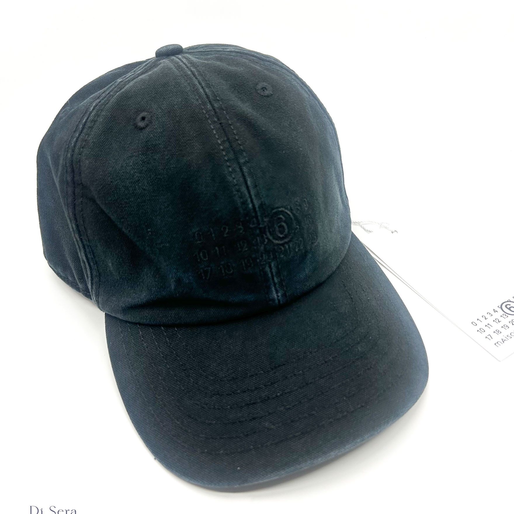MM6 Maison Margiela 6-Panel Baseball Cap Black 착용 스타일 - 1