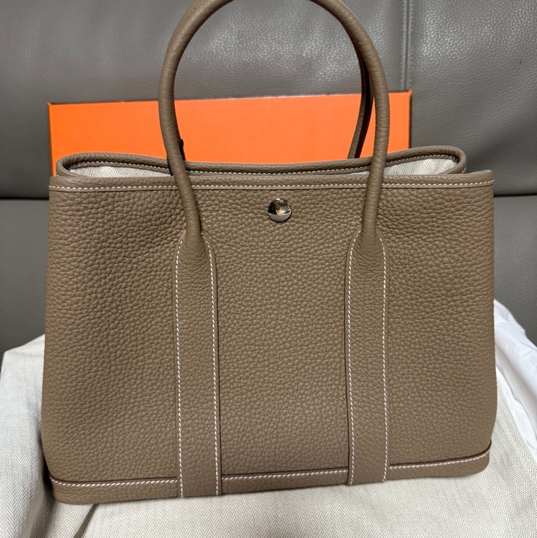 Hermes Garden Party 30 Bag Negonda & Palladium Etoupe 착용 스타일 - 1