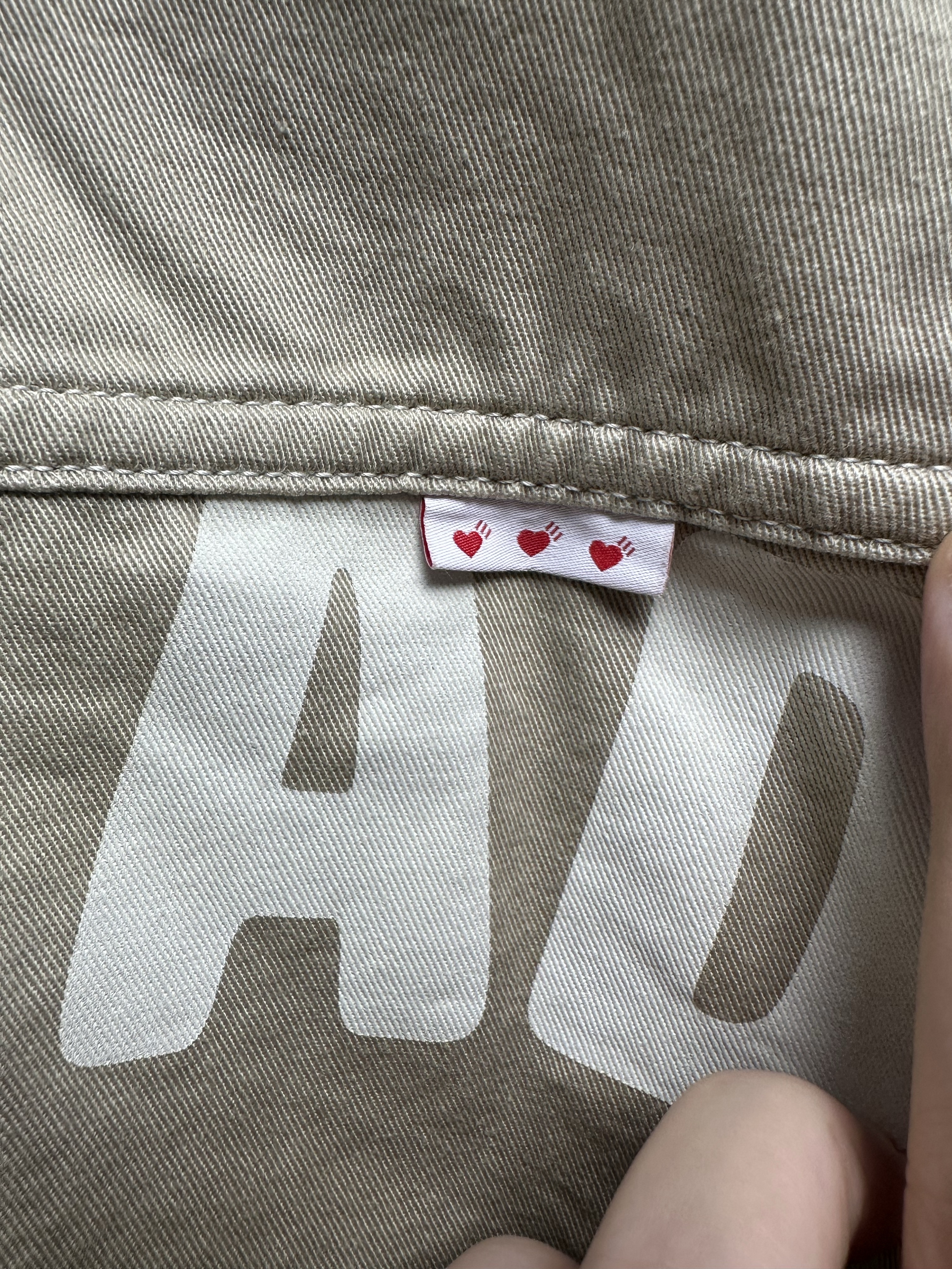 Human Made Oversized Shirt Beige 착용 스타일 - 4