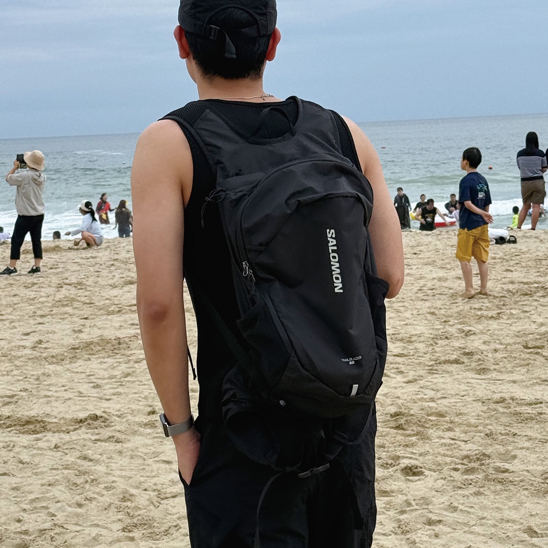 Salomon Trailblazer 20 Black 착용 스타일 - 4