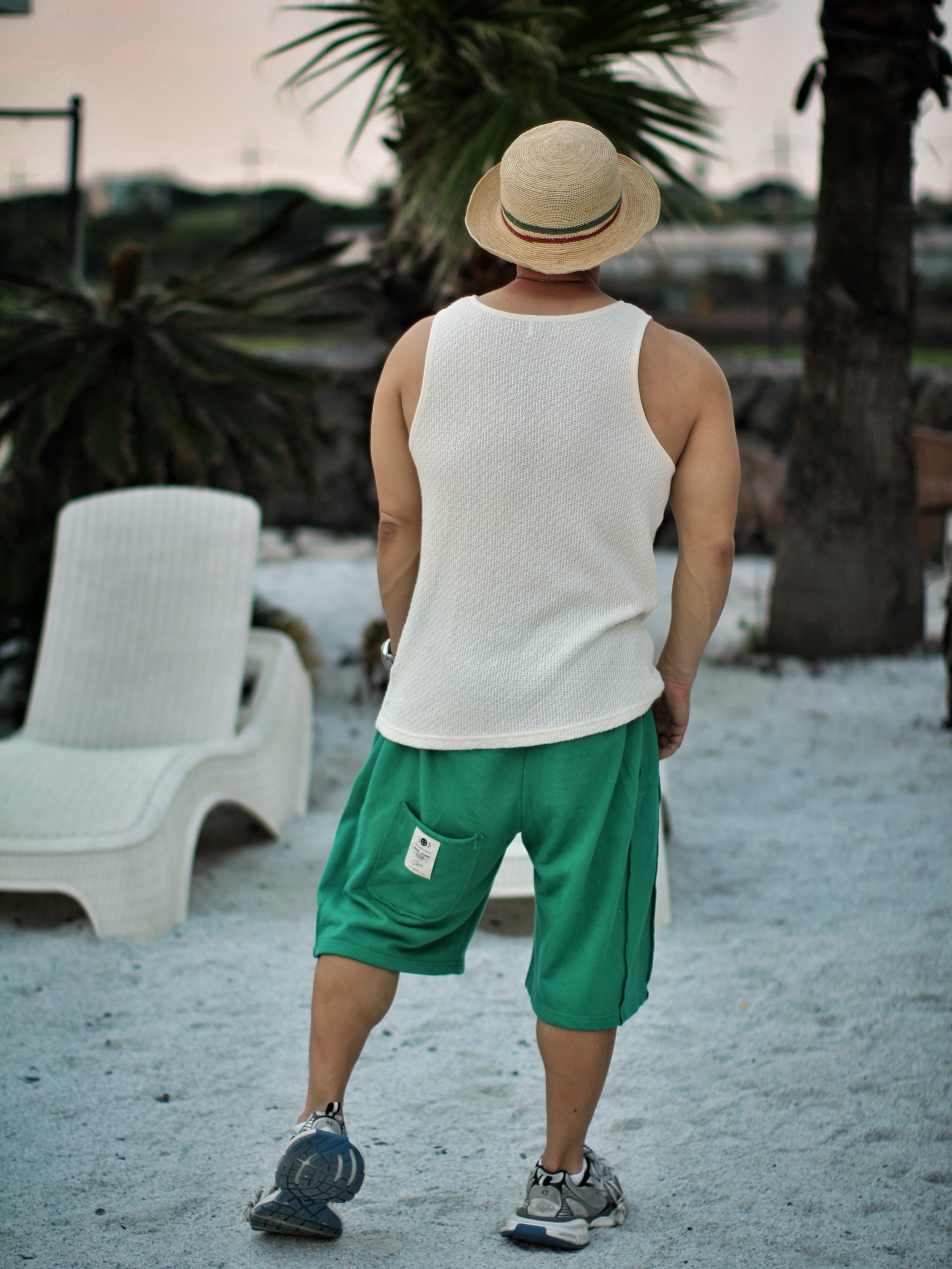 Balenciaga 3XL Sneakers Grey White Blue, Stussy Landon Sunglasses Snake Skin Brown Lens 착용 스타일 - 3