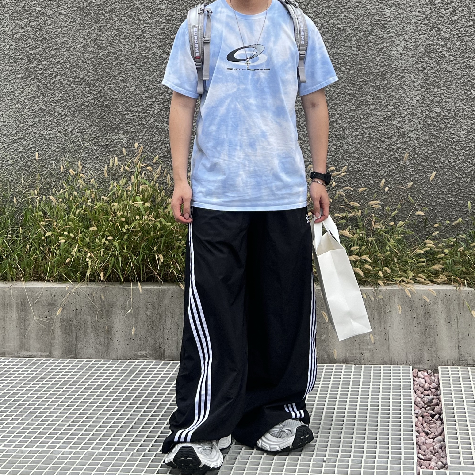 Balenciaga 10XL Sneakers White Grey Silver Black, (W) Adidas Adilenium Oversized Track Pants Black - KR Sizing 착용 스타일 - 1