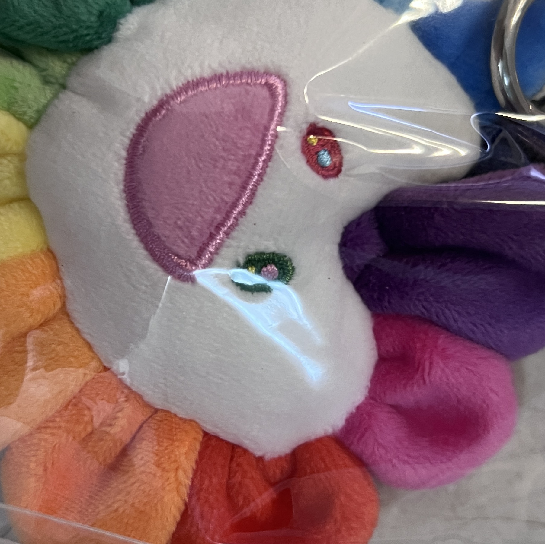 NewJeans x Murakami Plush Keyring Flower 착용 스타일