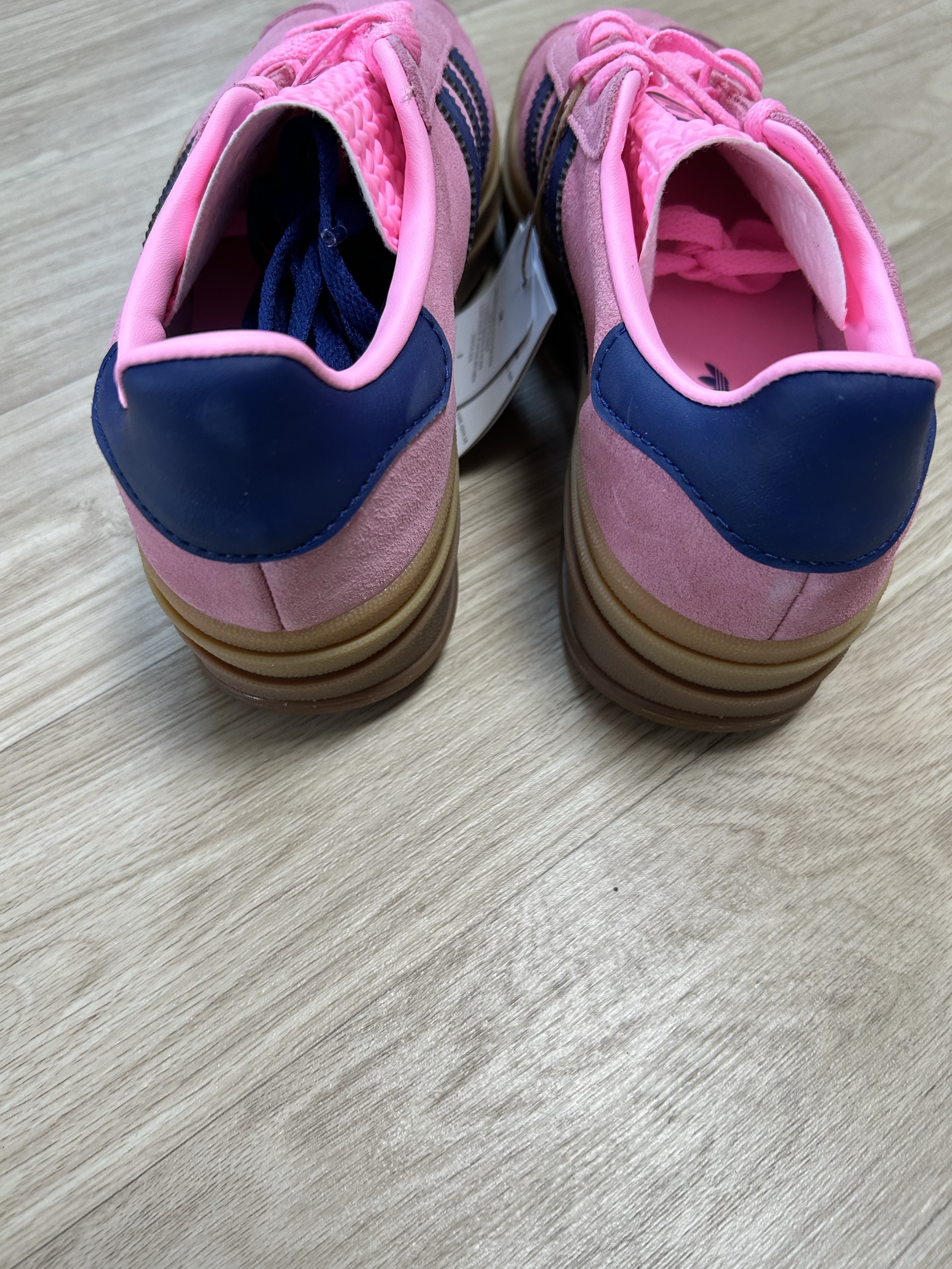 (W) Adidas Gazelle Bold Pink Glow Victory Blue 착용 스타일