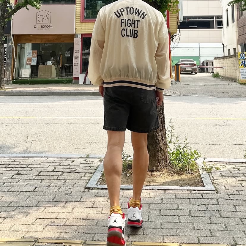 Jordan 5 Retro Low Fire Red 착용 스타일 - 2