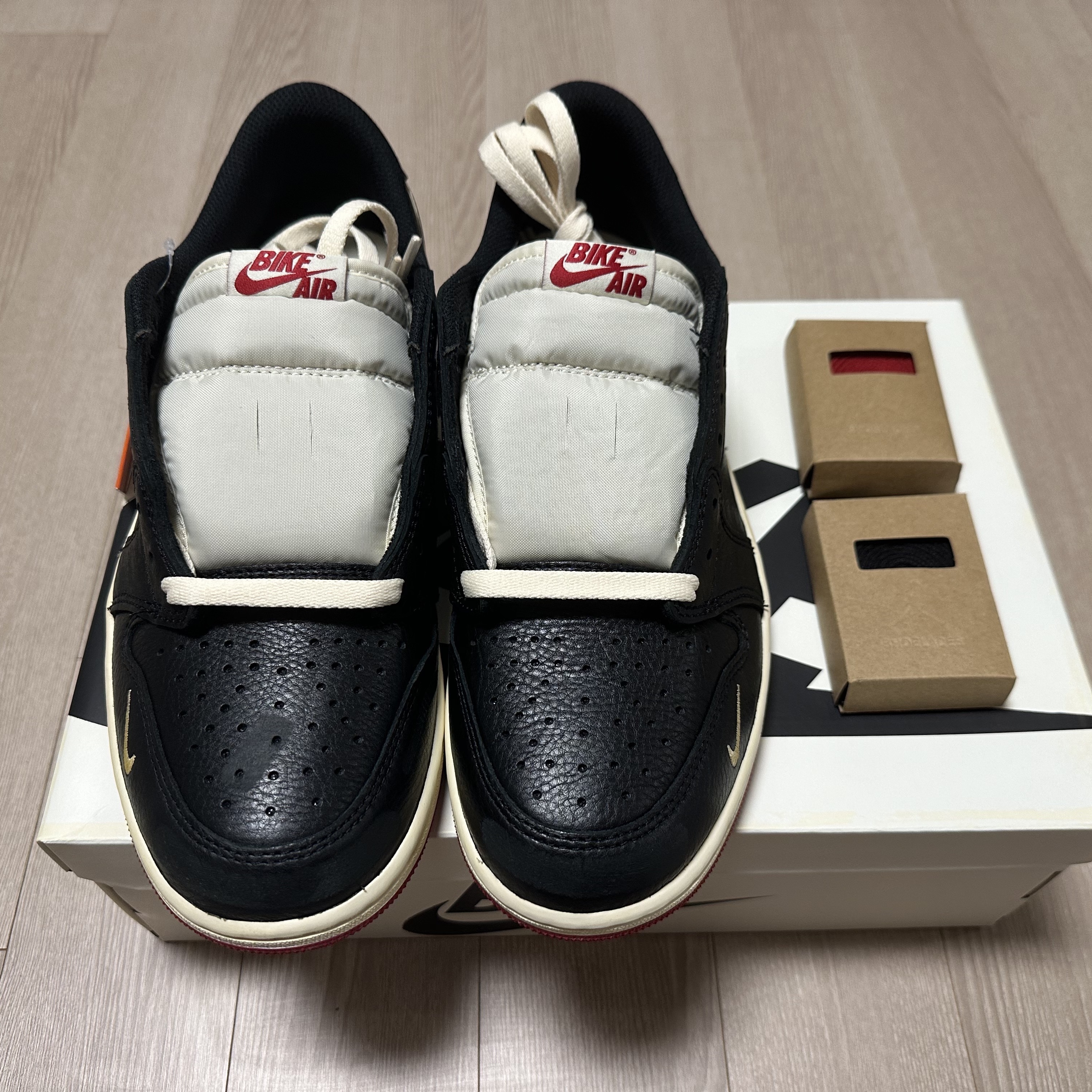 Jordan 1 x Nigel Sylvester Retro Low OG Better With Time 착용 스타일 - 3