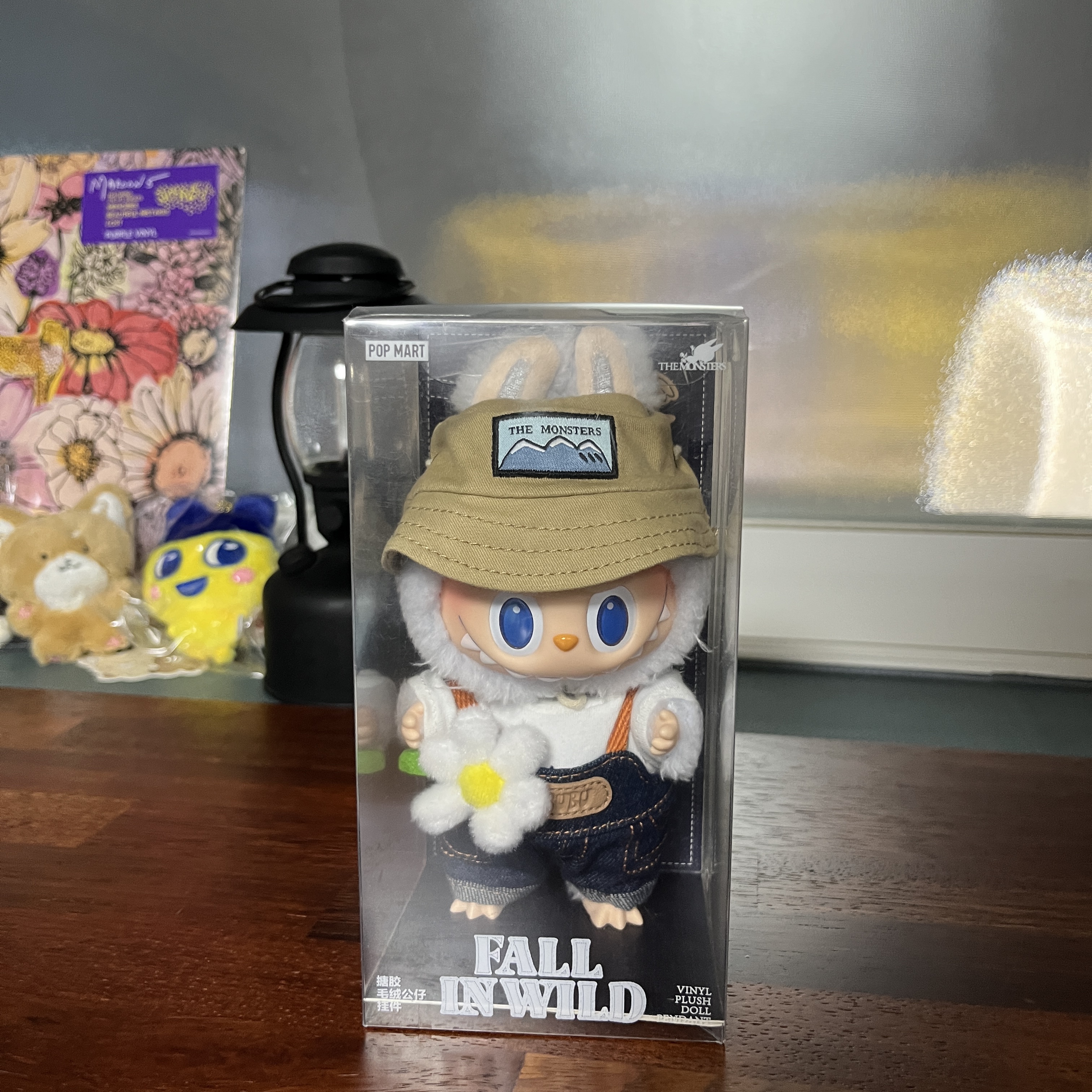 Pop Mart Fall In Wild Labubu Series Toy Keyring 착용 스타일