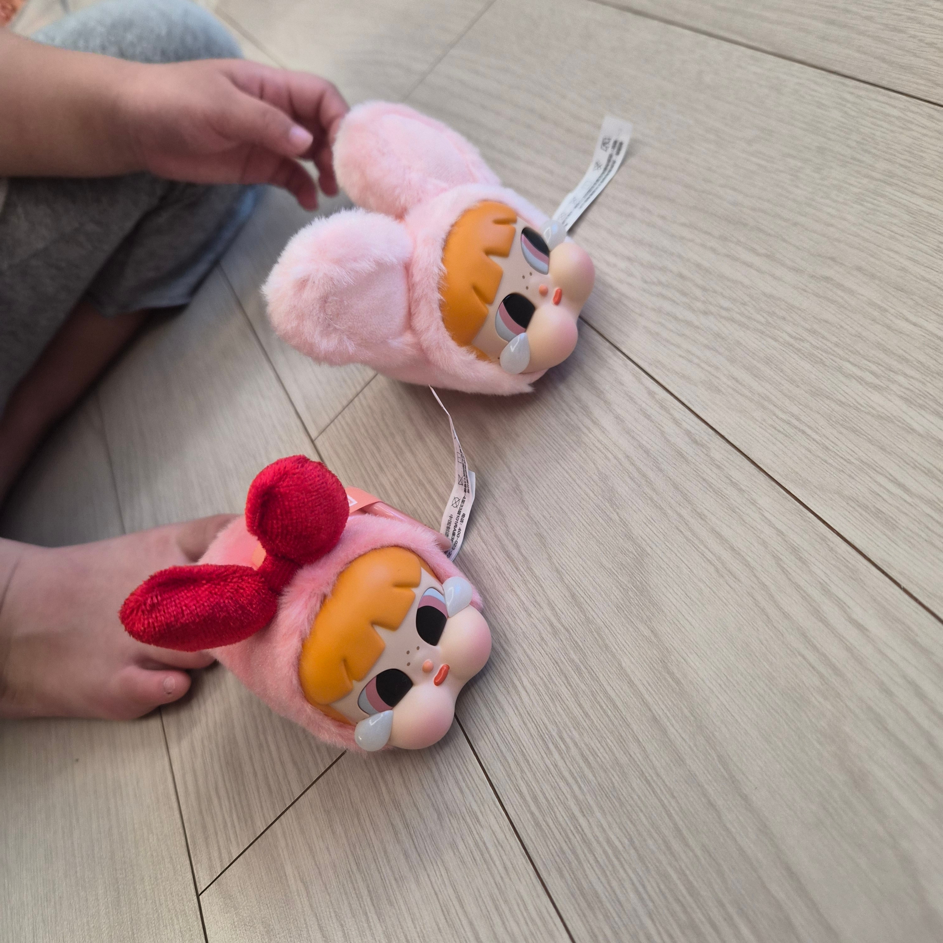 Pop Mart Crybaby x Powerpuff Girls Series Keyring Sealed Case (6 Blind Boxes) 착용 스타일 - 2