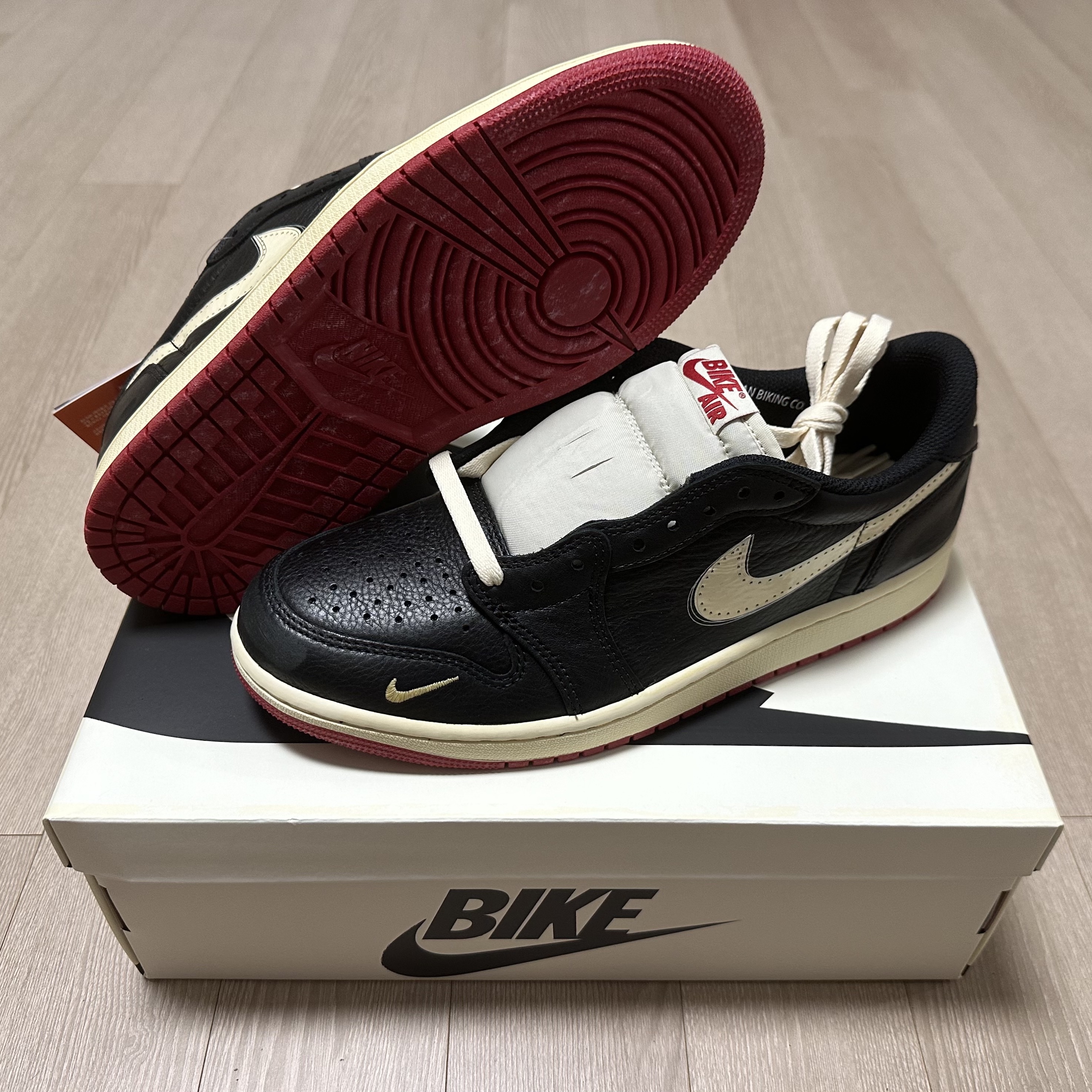 Jordan 1 x Nigel Sylvester Retro Low OG Better With Time 착용 스타일 - 1
