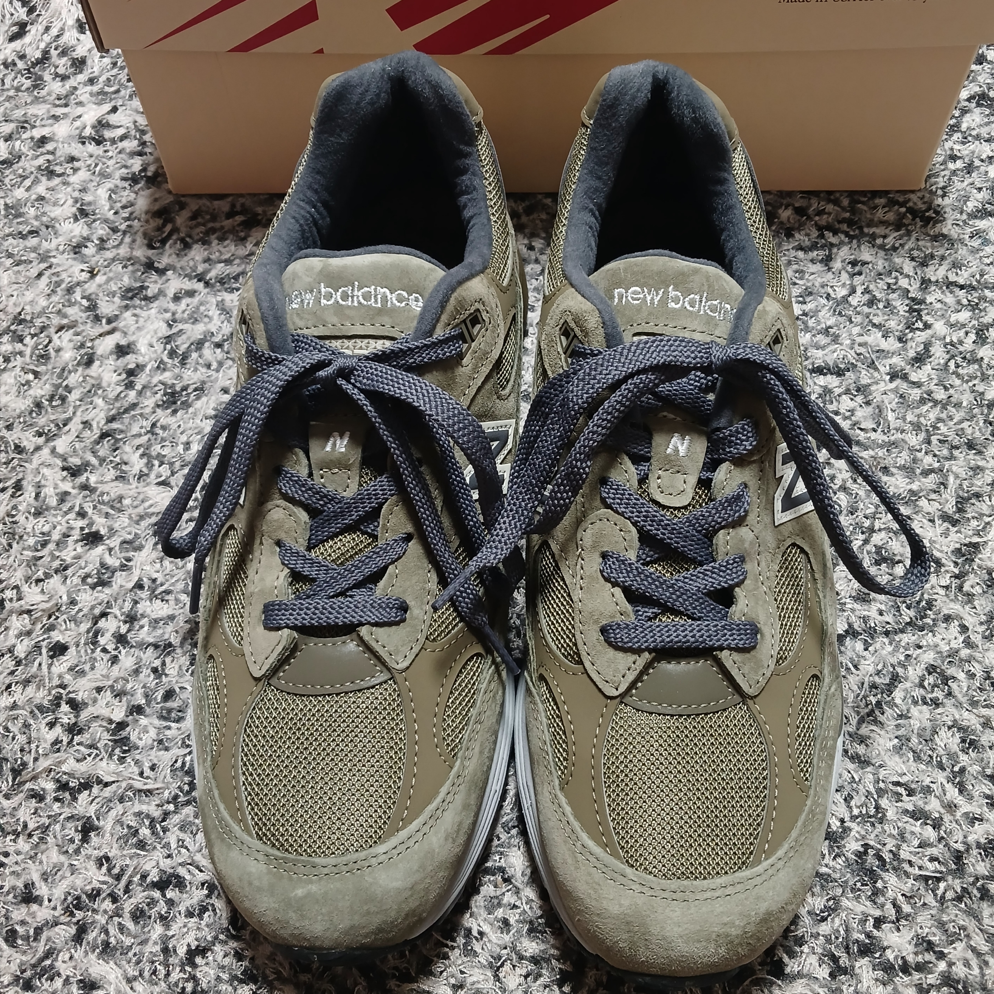 New Balance 992 Made in USA Dark Camo Covert Green - D Standard 착용 스타일 - 1