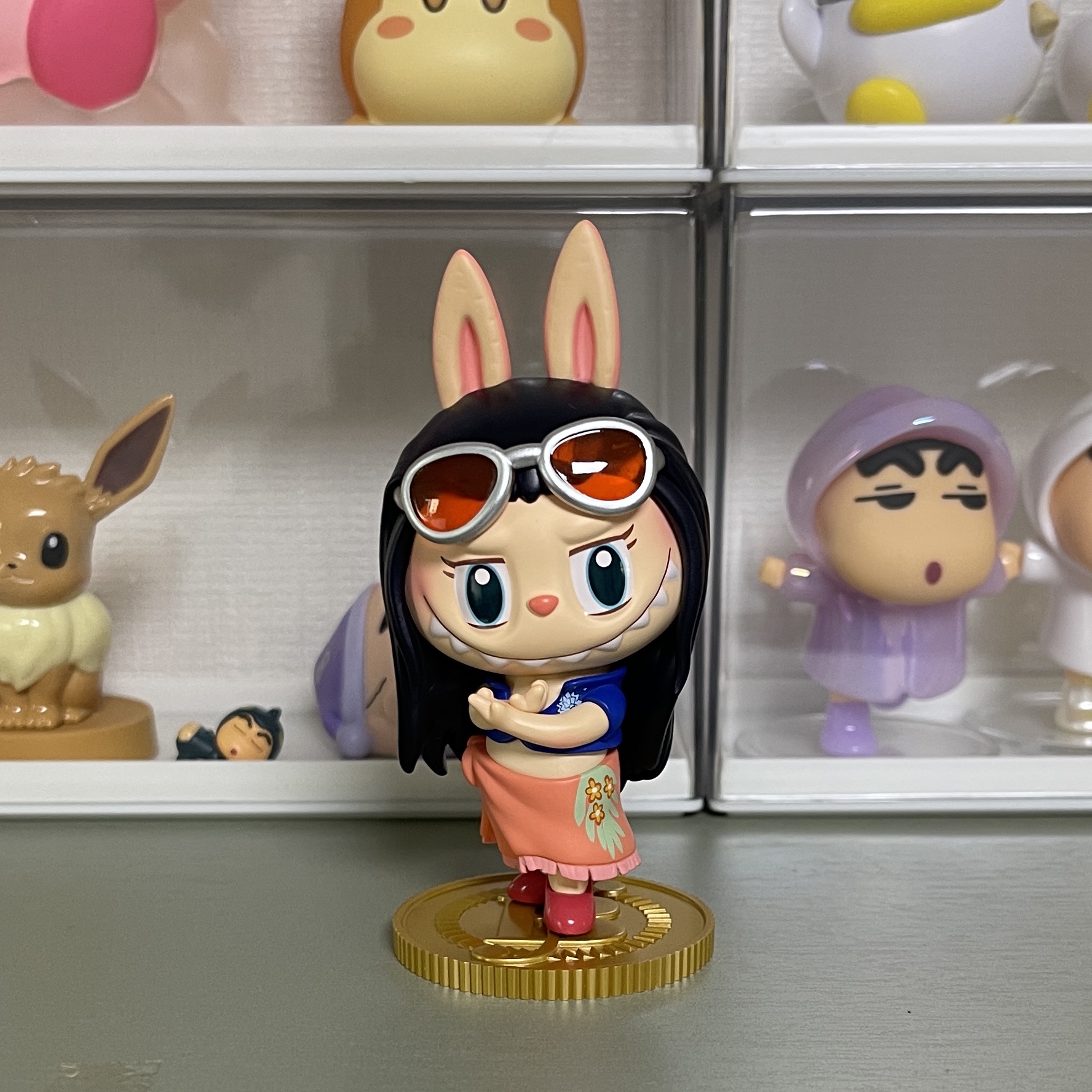 Pop Mart Labubu The Monsters x One Piece Series Figures Sealed Case (1 Blind Box) 착용 스타일