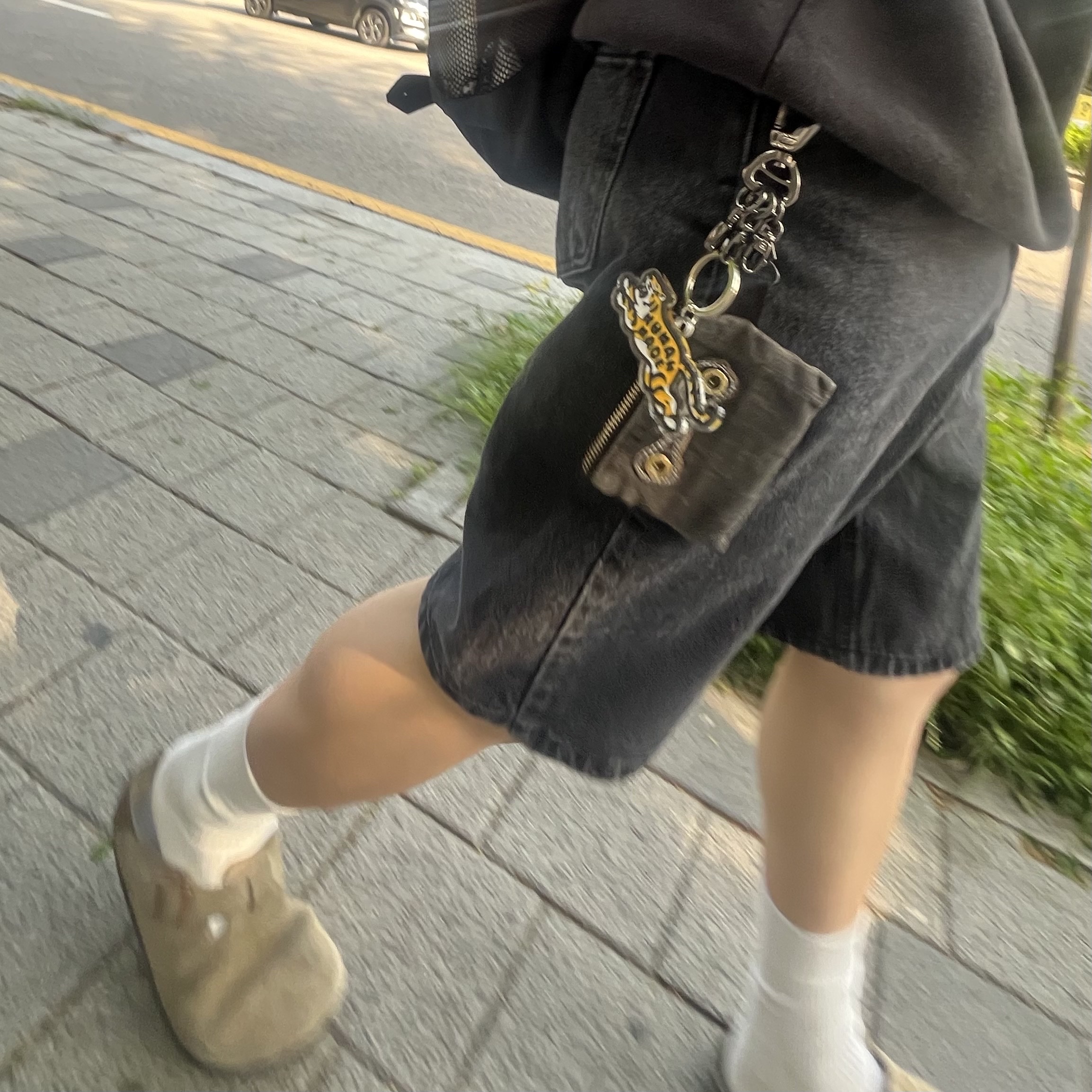 Karactor Patchwork Denim Card Wallet Vintage Black, Human Made Animal Keychain Yellow 착용 스타일