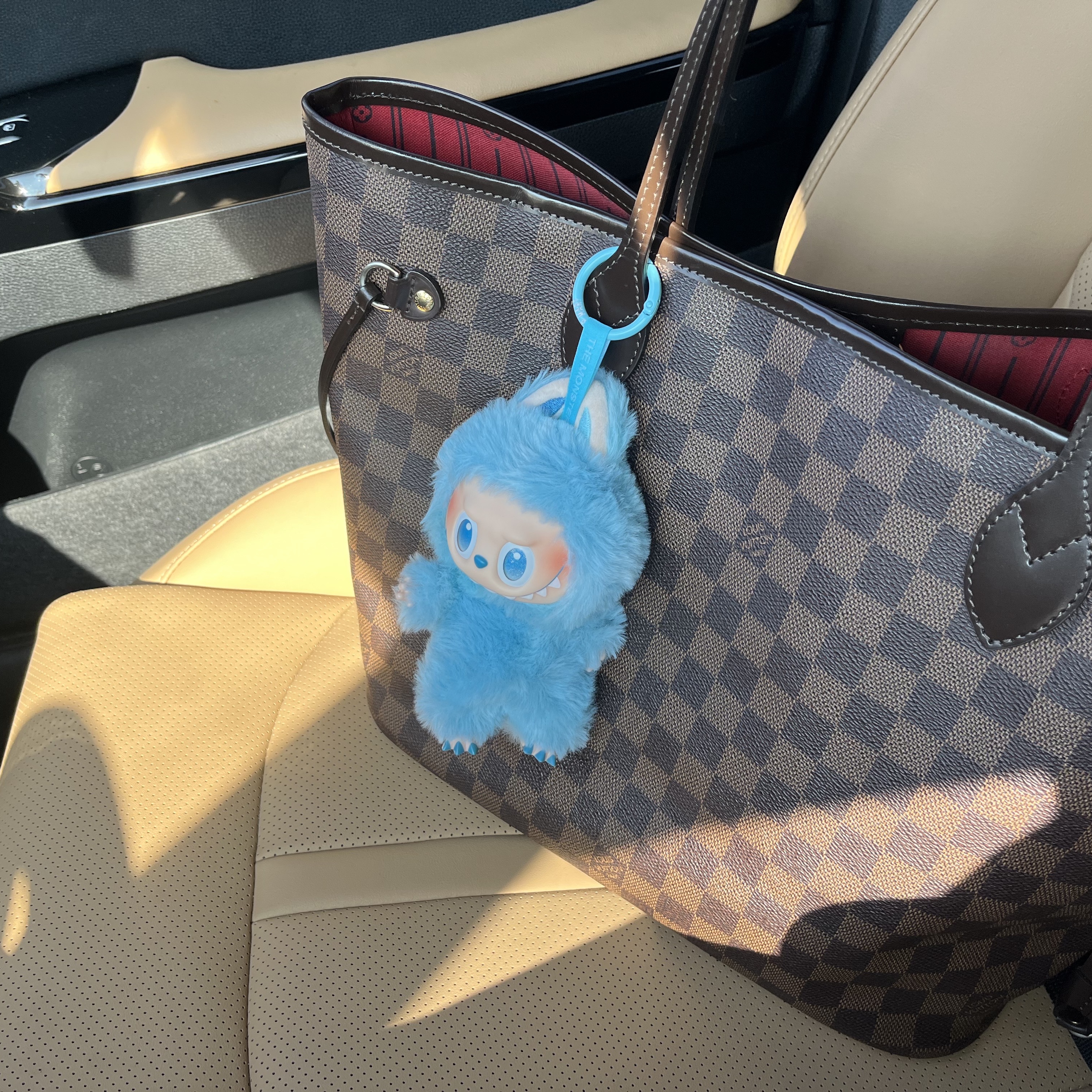 Pop Mart Labubu The Monsters Highlight Series Hope Keyring (Opened Case) 착용 스타일