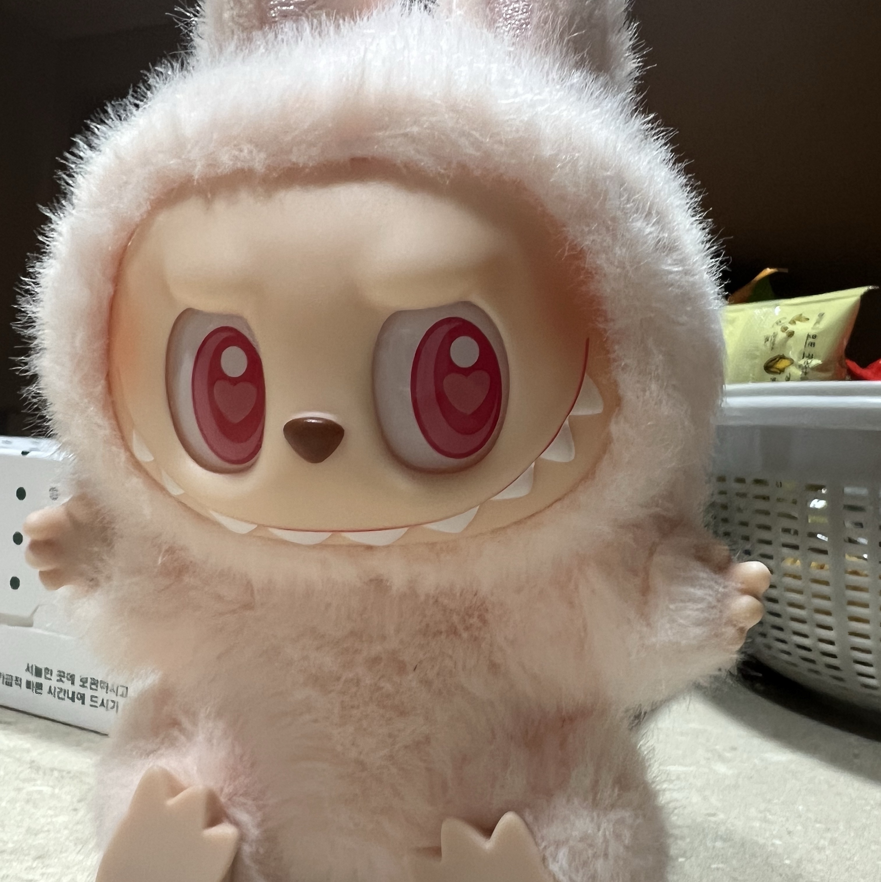 Pop Mart Labubu Let's Play Together Doll Series Dada Keyring (Opened Case) 착용 스타일