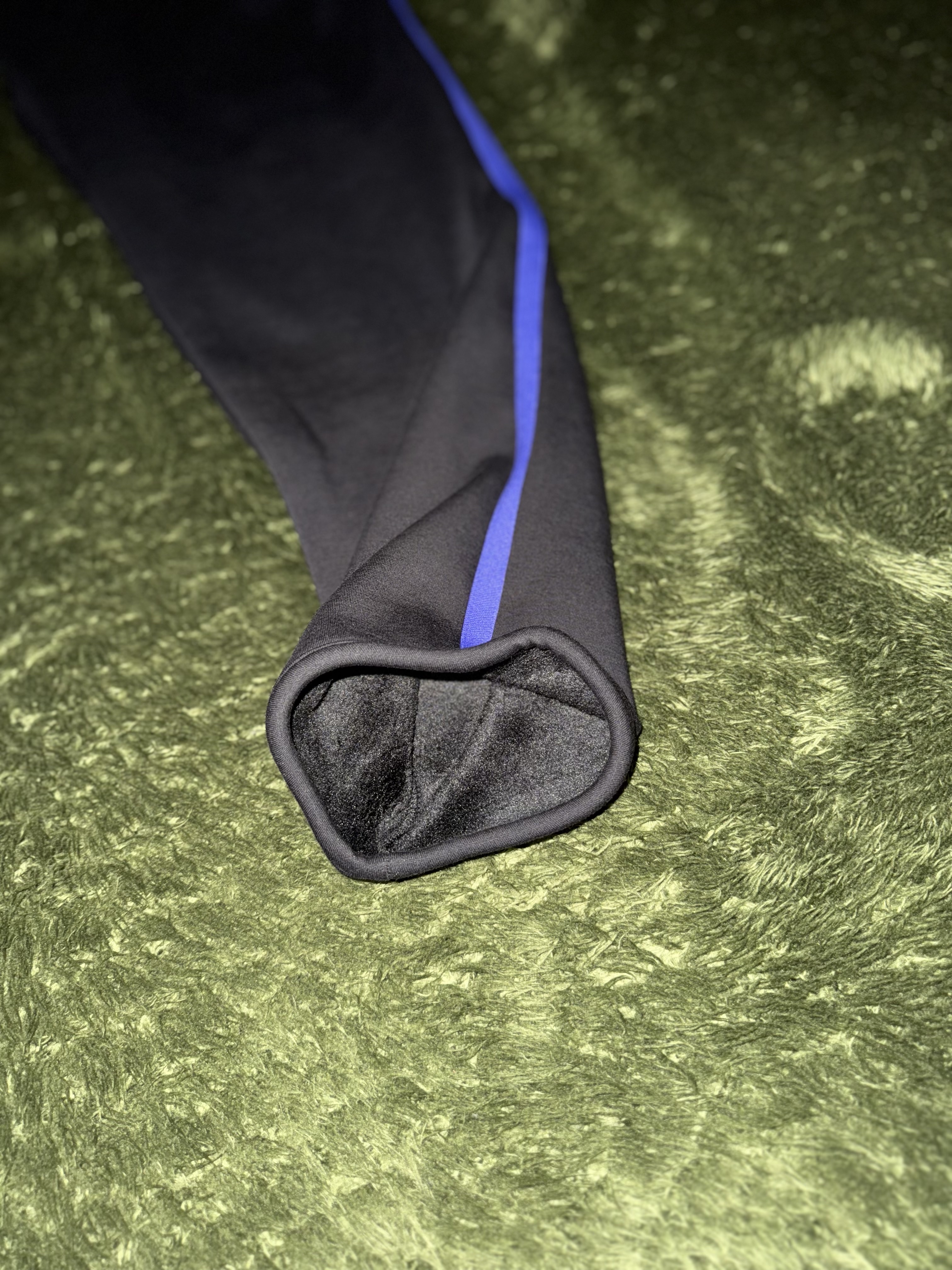 South2 West8 Fleece Trainer Pants Black Purple 착용 스타일 - 7