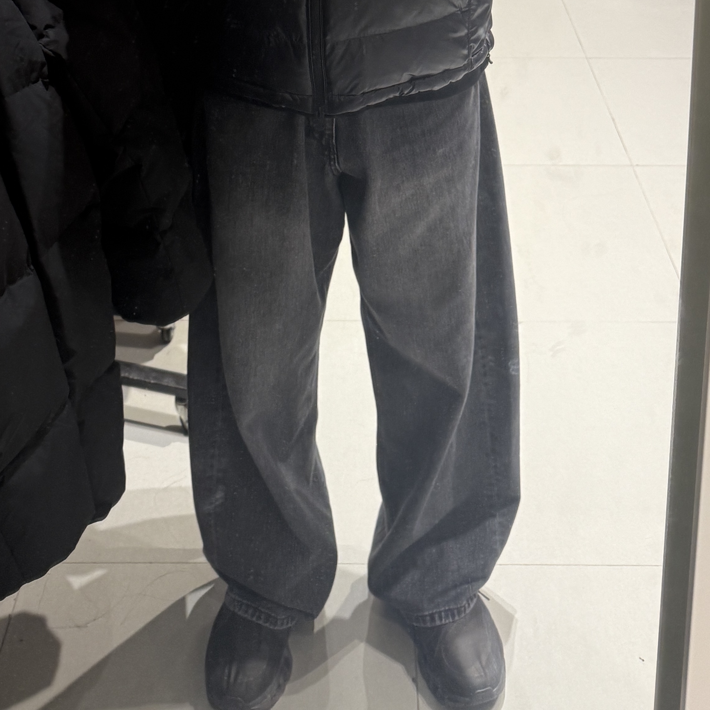 On Running x Post Archive Faction (Paf) Cloudmonster 2 Thorn Brown, Hatchingroom Wide Curve Jeans Washed Black 착용 스타일