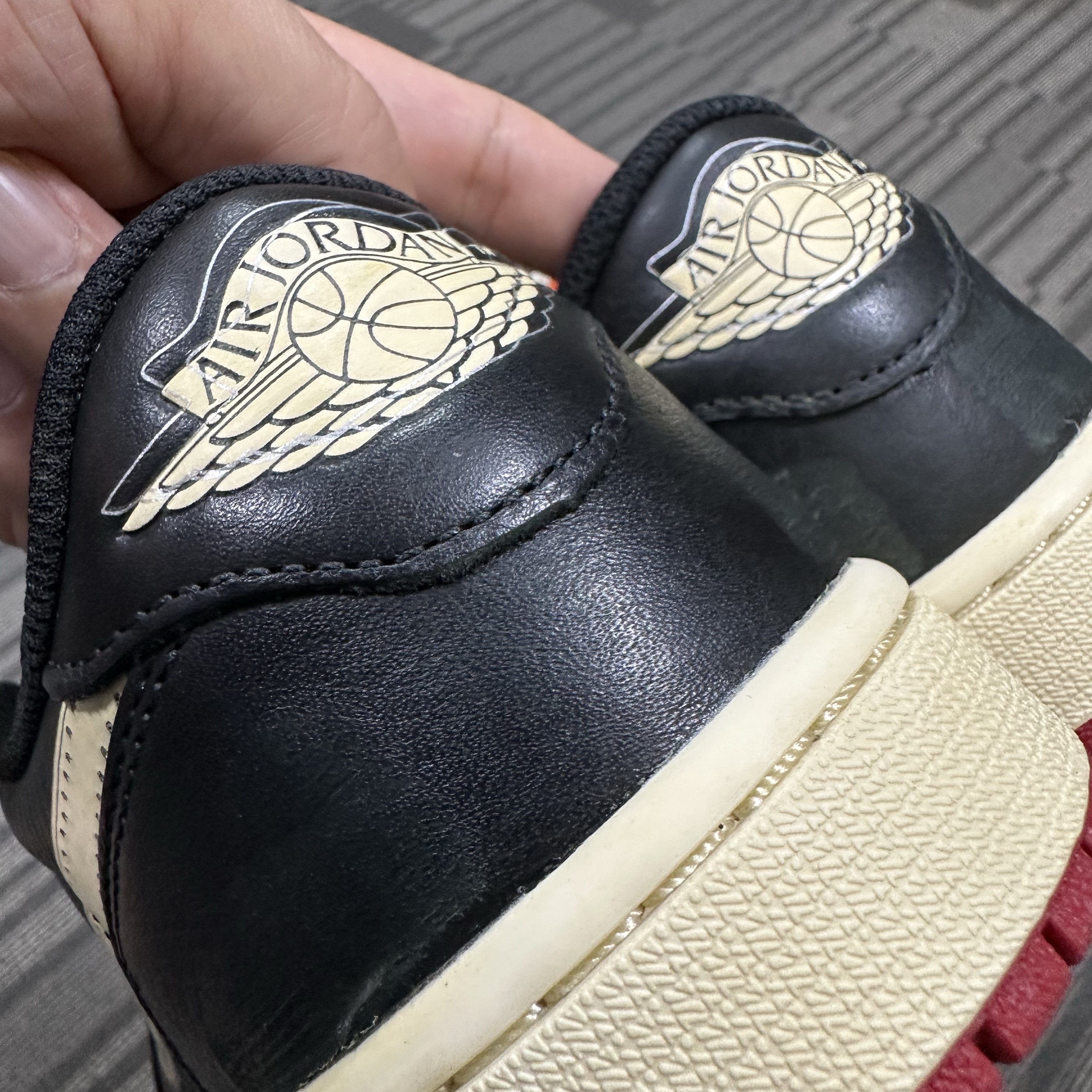 Jordan 1 x Nigel Sylvester Retro Low OG Better With Time 착용 스타일 - 4