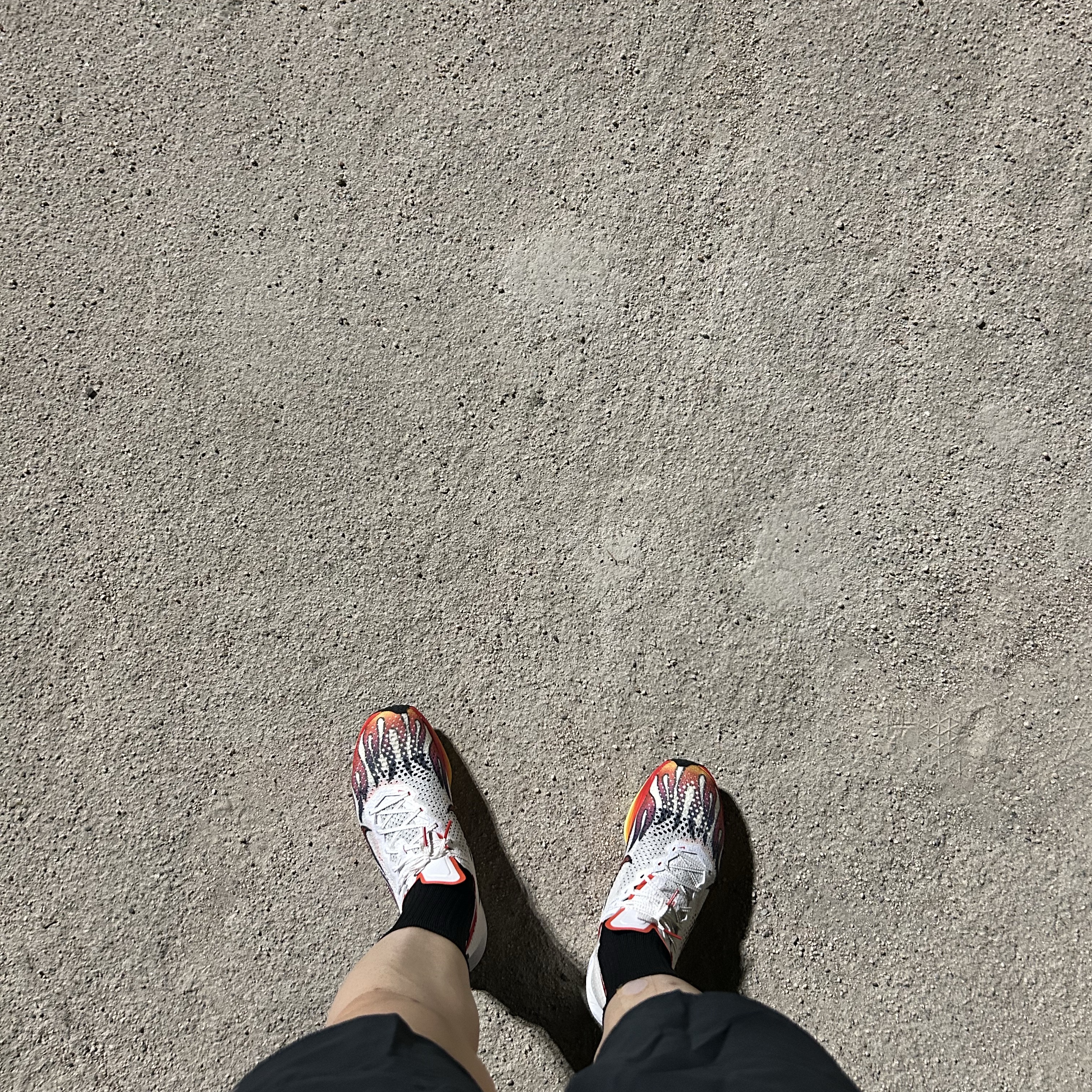 Nike ZoomX Vaporfly Next% 3 PRM White Habanero Red 착용 스타일