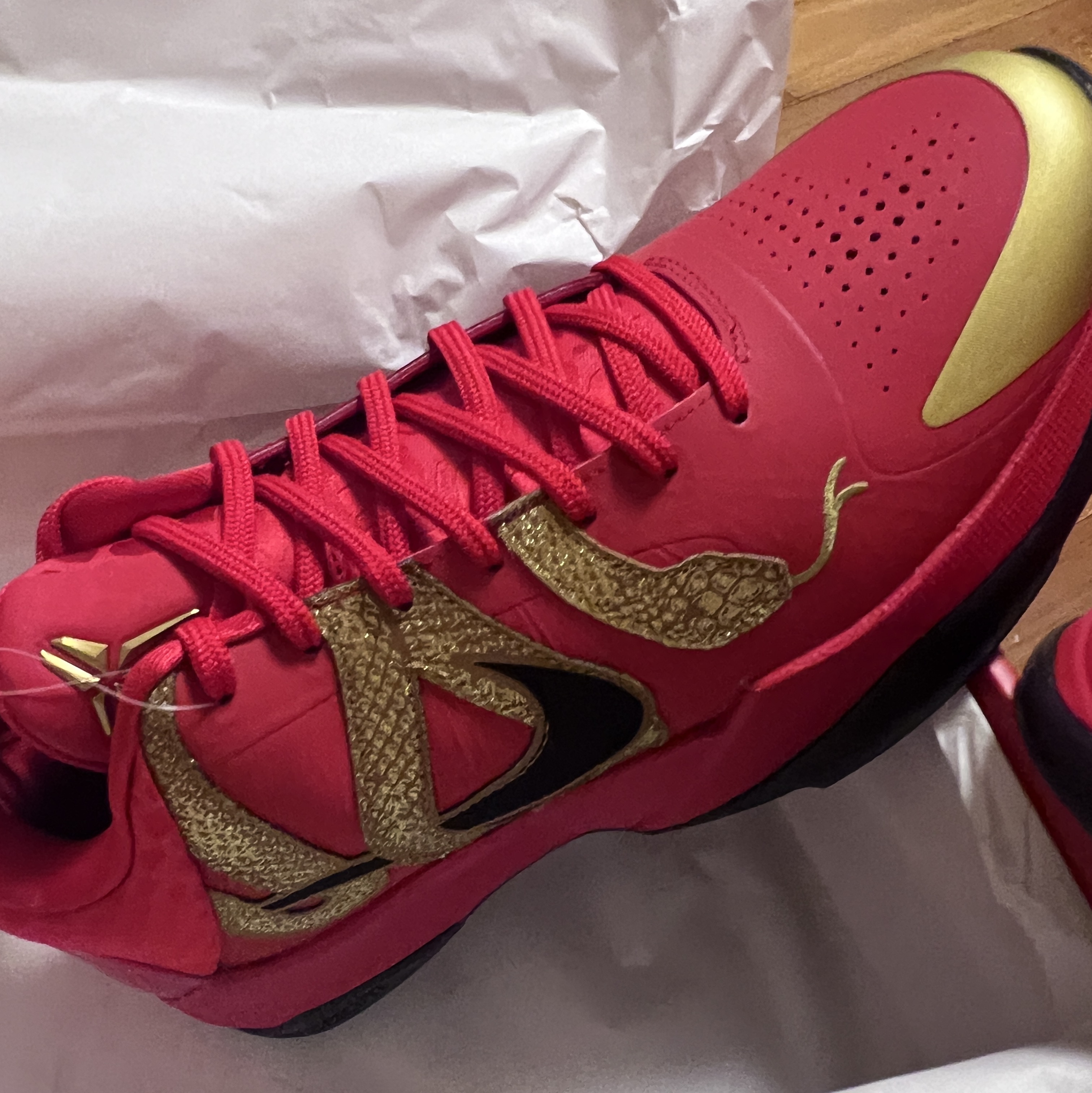 Nike Kobe 5 Protro Year of the Mamba University Red 착용 스타일