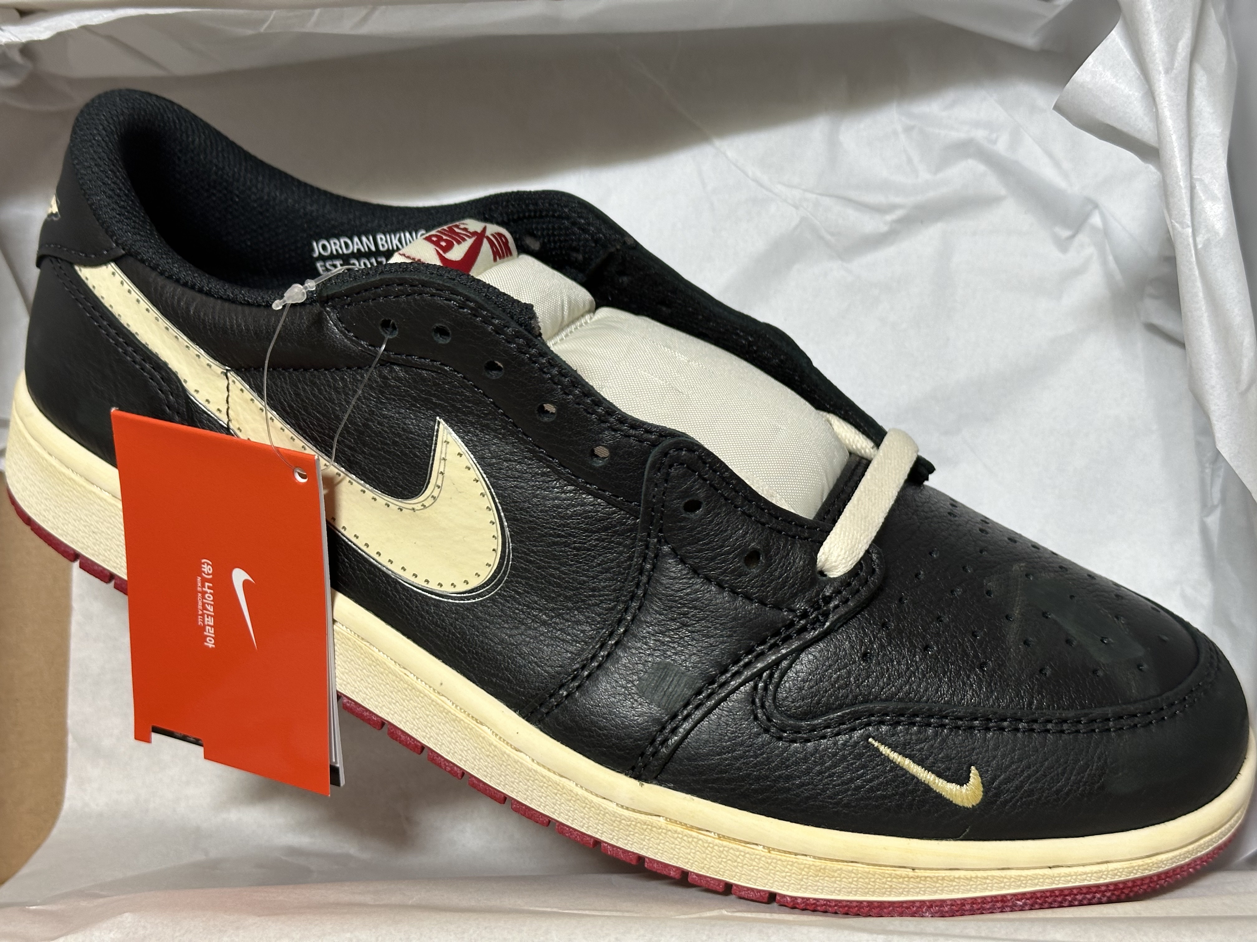 Jordan 1 x Nigel Sylvester Retro Low OG Better With Time 착용 스타일 - 1