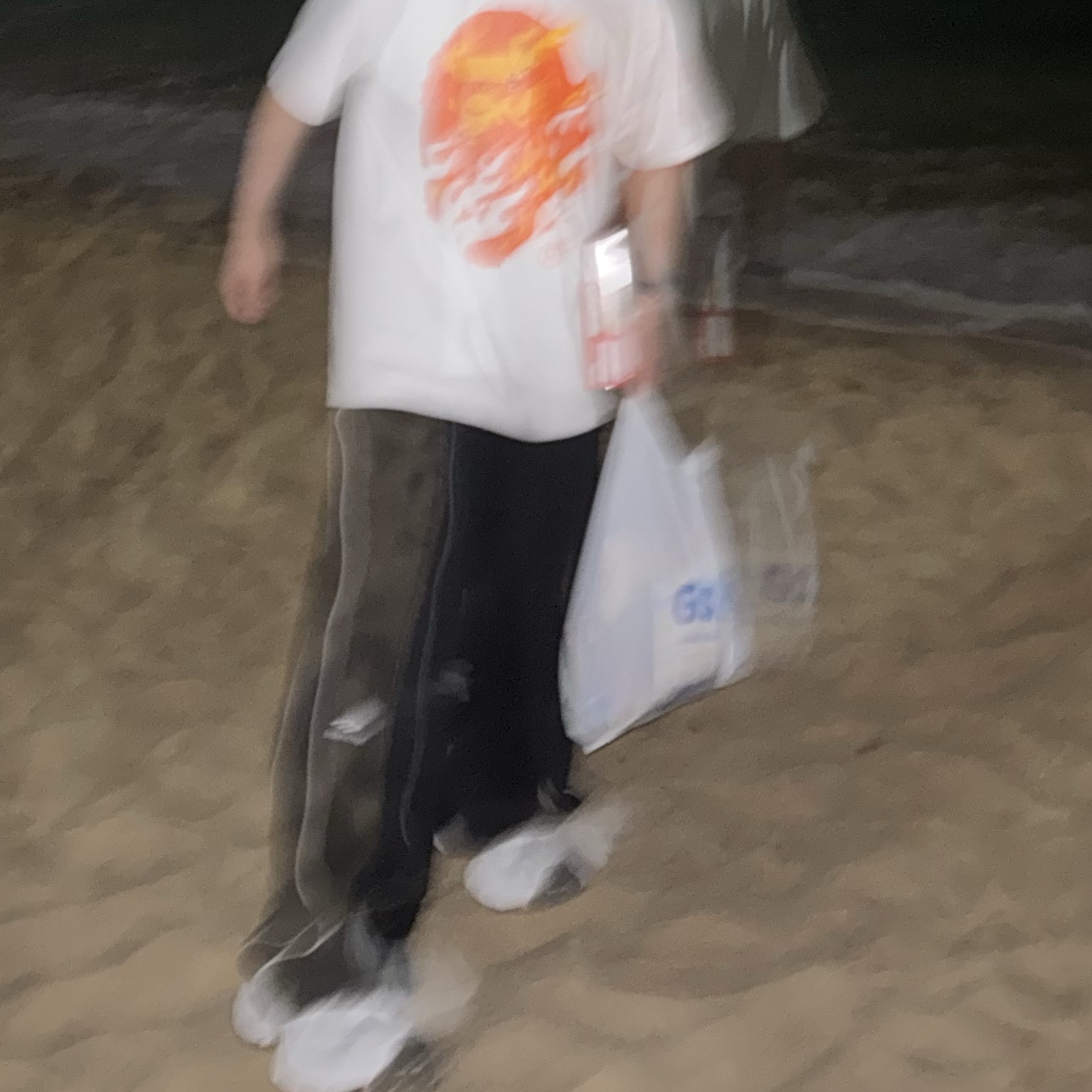 BAPE Flame Ape Head T-Shirt White Red, Balenciaga 3B Sports Icon Track Pants Black 착용 스타일 - 3