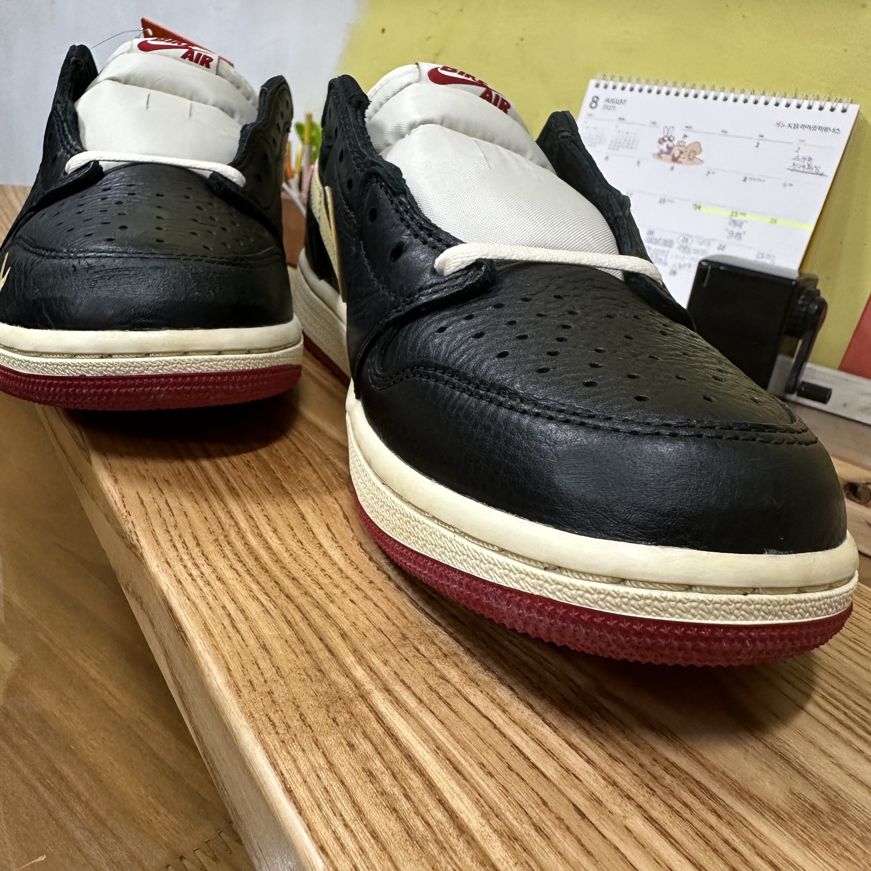 Jordan 1 x Nigel Sylvester Retro Low OG Better With Time 착용 스타일 - 3