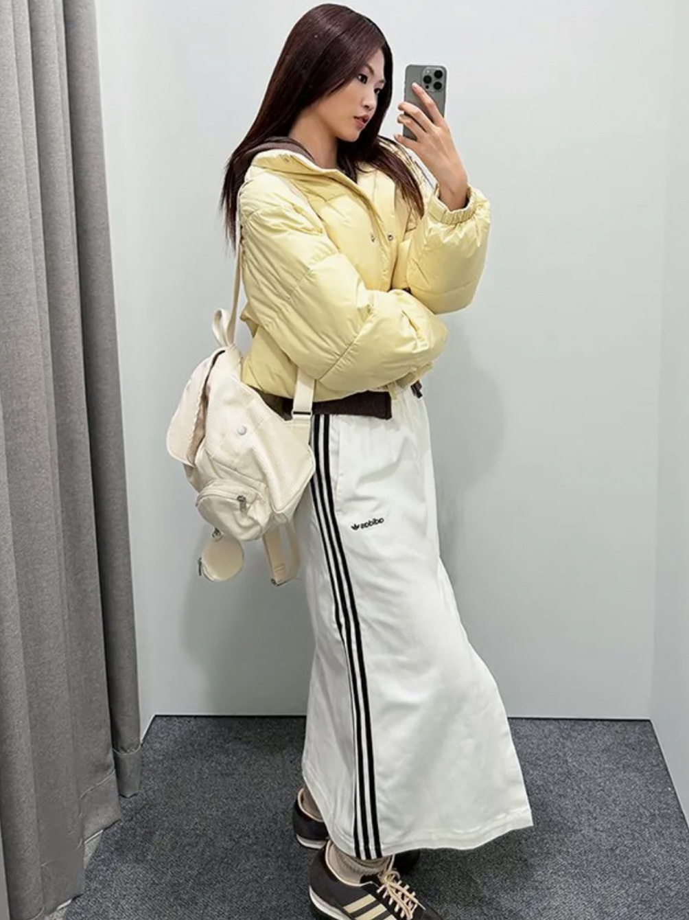 (W) Adidas Cotton Twill Midi Skirt Off White - KR Sizing, (W) Nike ACG Smith Summit Zip-Off Skirt Black - Asia 착용 스타일 - 1