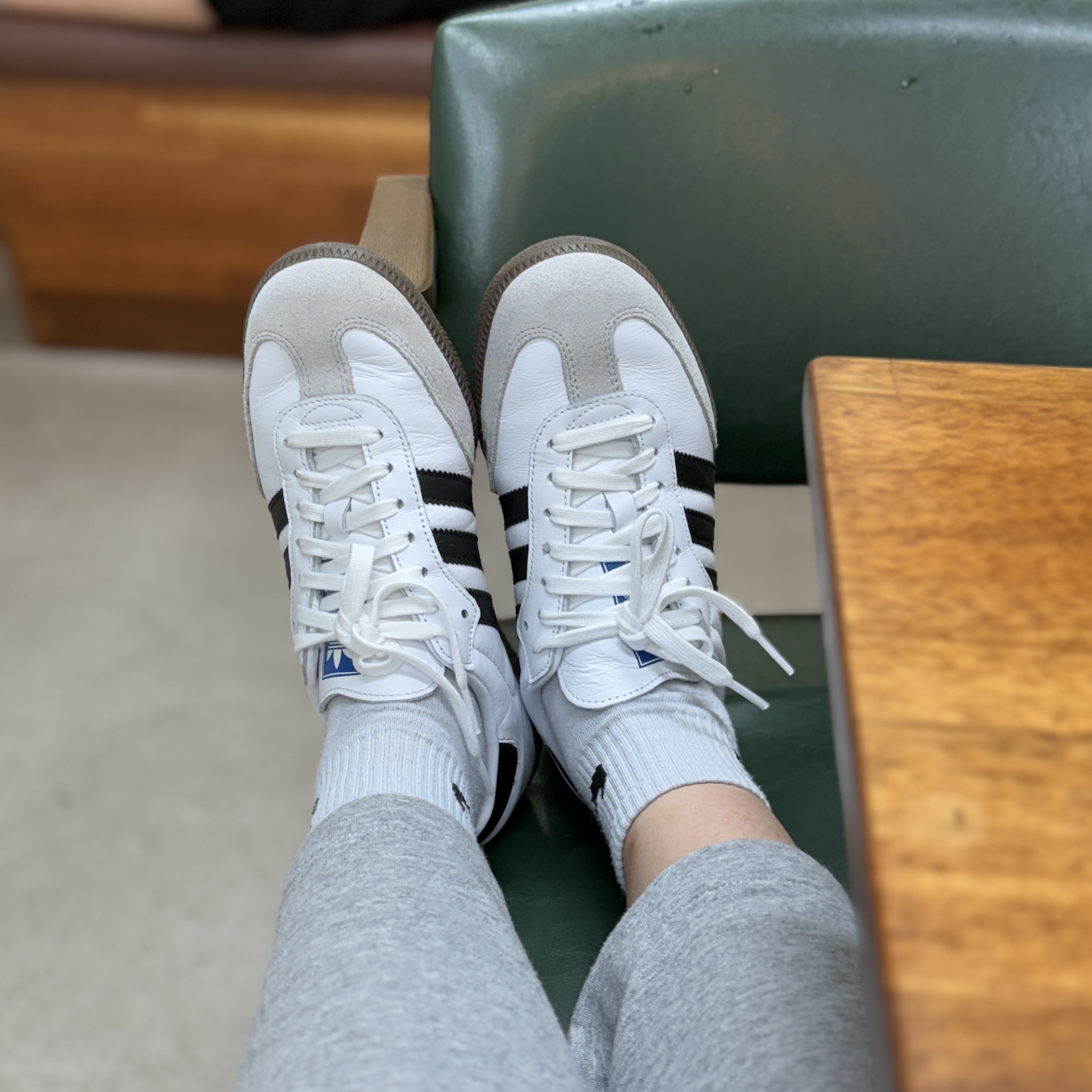 Adidas Samba OG Cloud White 착용 스타일
