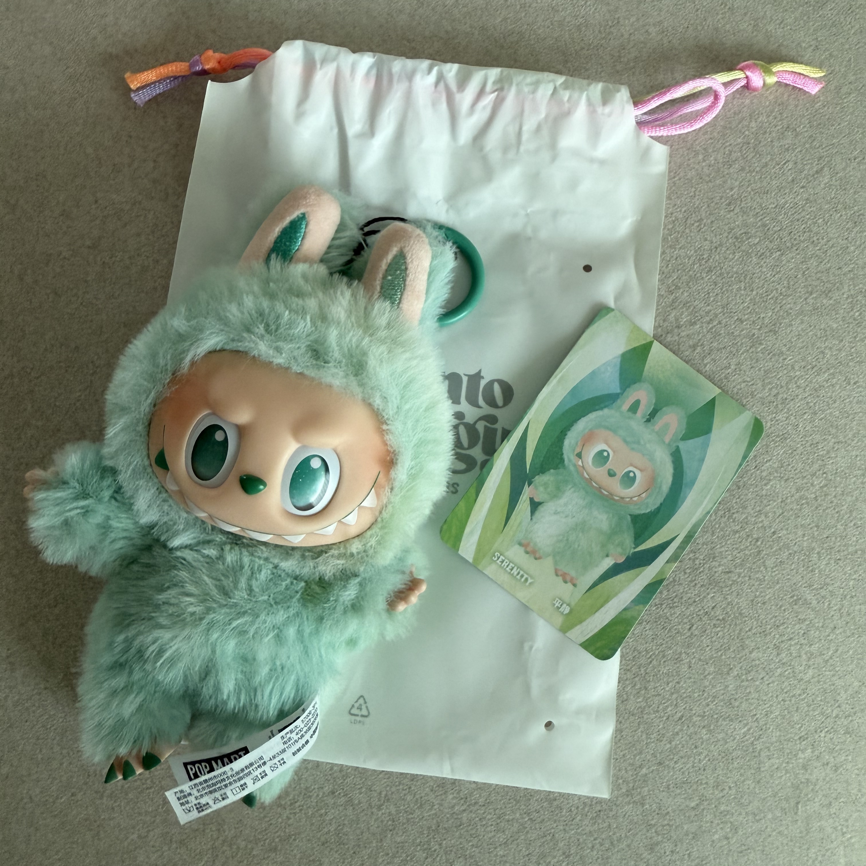 Pop Mart Labubu The Monsters Highlight Series Serenity Keyring (Opened Case) 착용 스타일