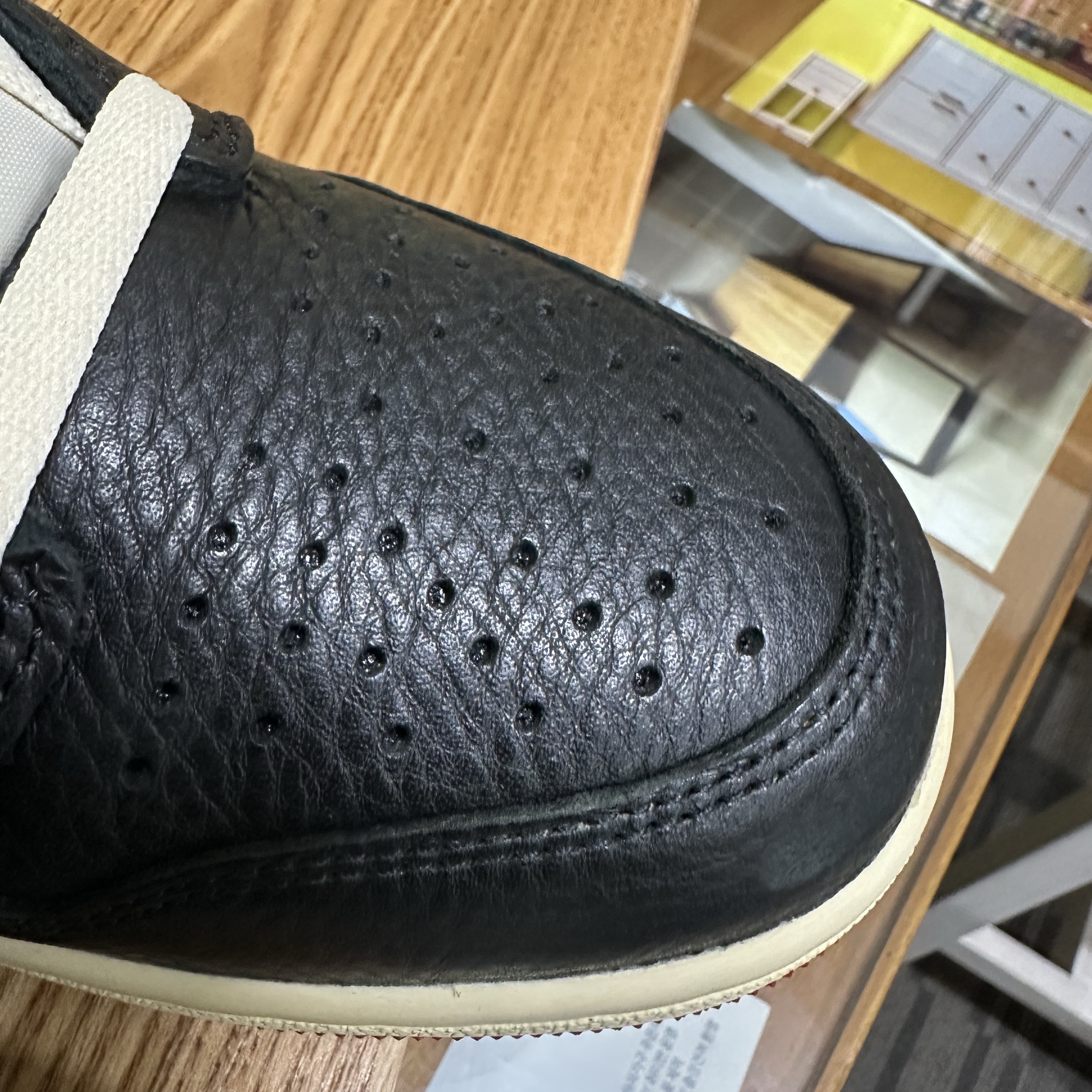 Jordan 1 x Nigel Sylvester Retro Low OG Better With Time 착용 스타일 - 5