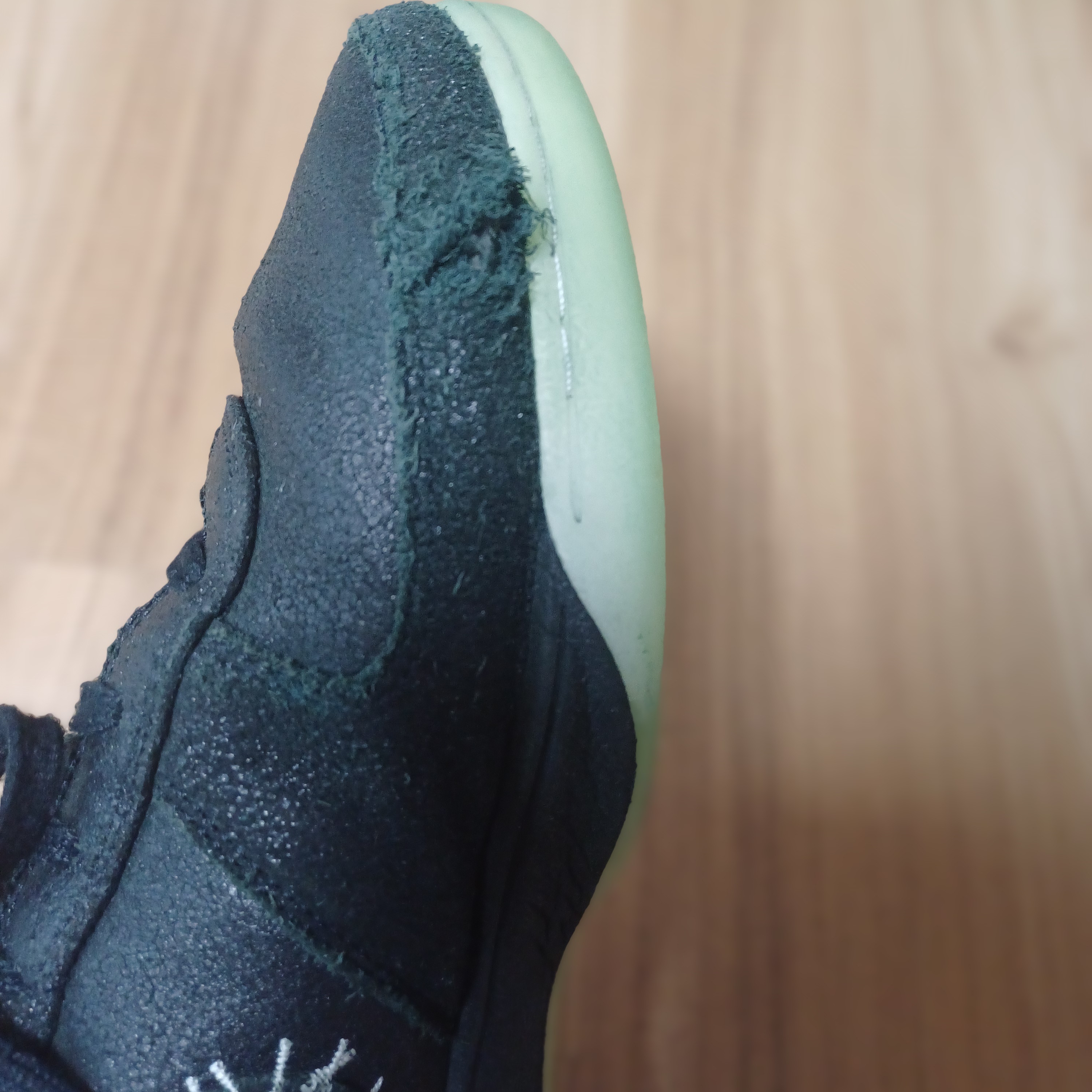 Nike Book 1 EP Halloween 착용 스타일