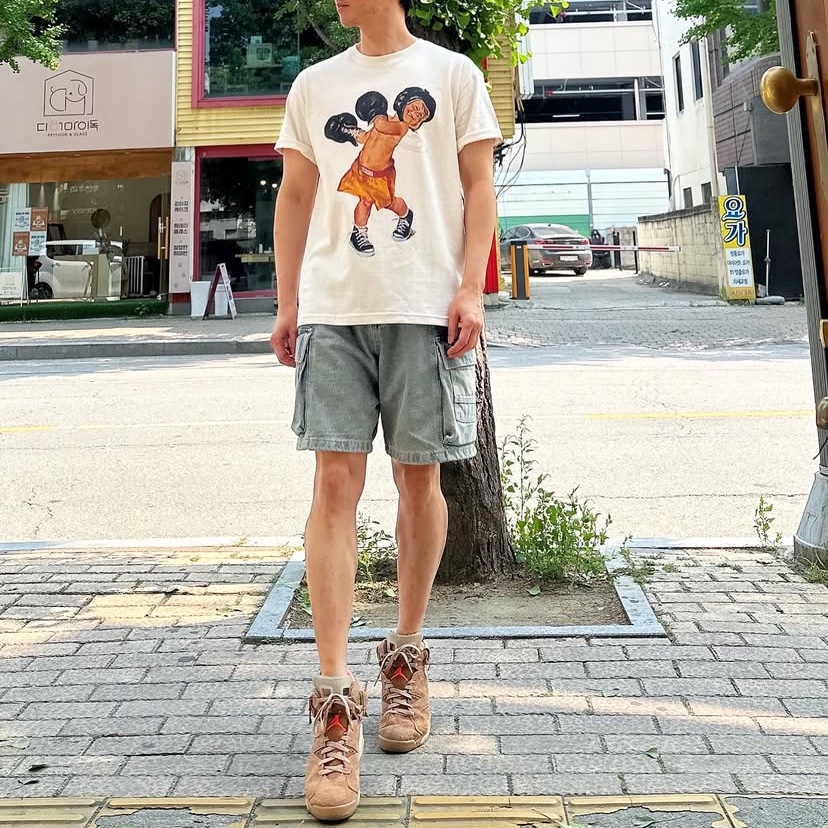 Jordan 6 x Travis Scott Retro SP British Khaki 착용 스타일