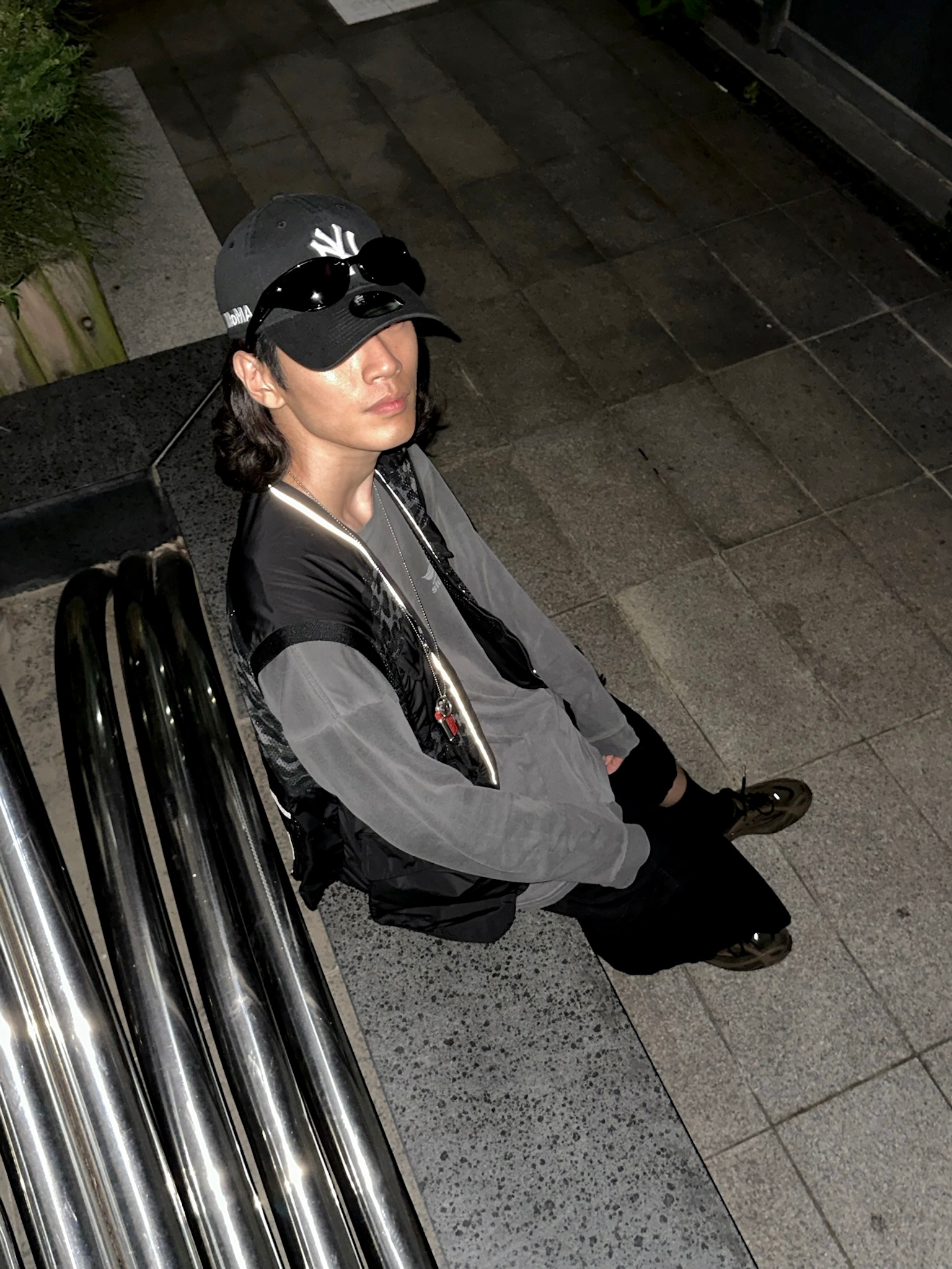 Supreme Metal Lighter Holster - 19SS, New Era x MoMA New York Yankees Cap Black 착용 스타일