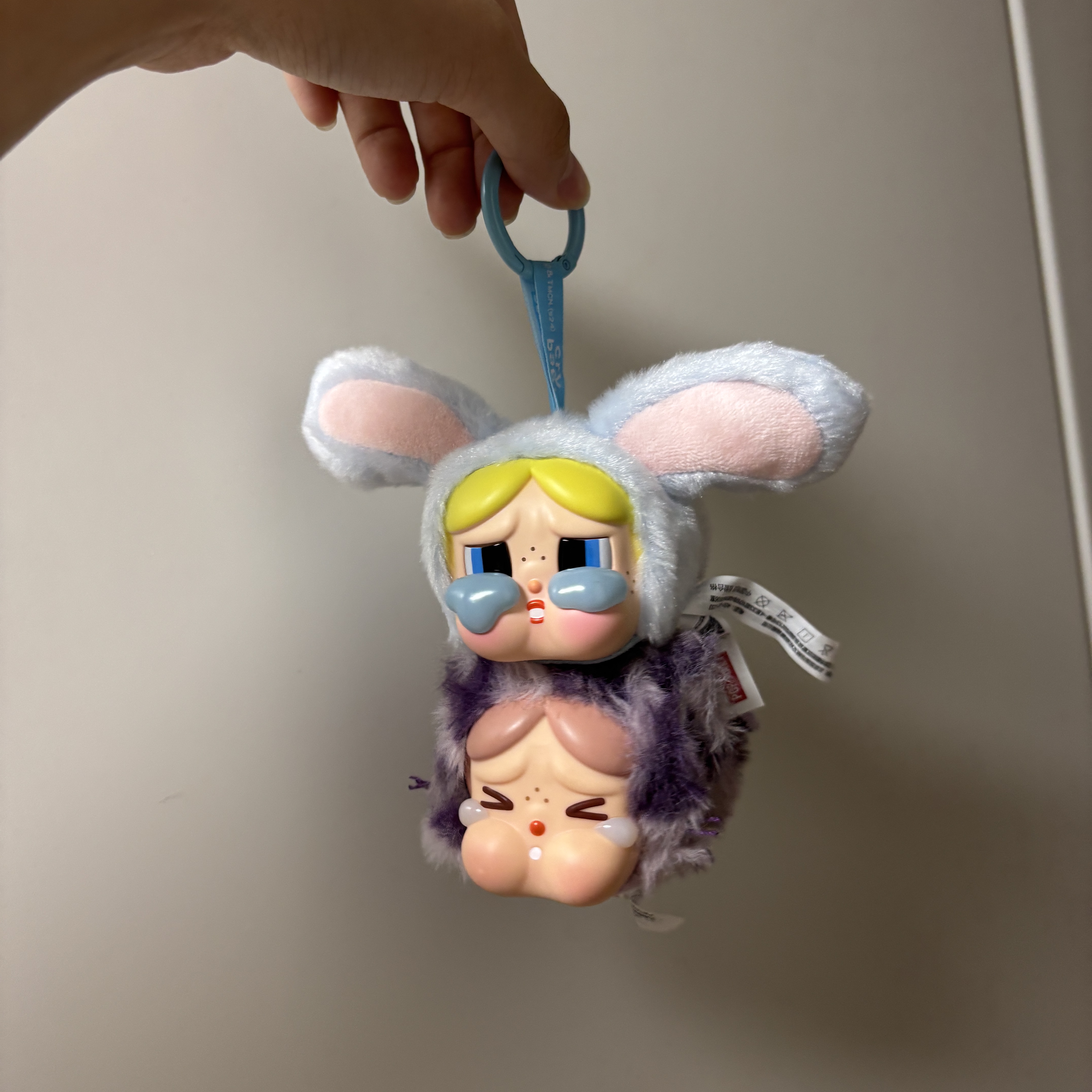 Pop Mart Crybaby x Powerpuff Girls Series Keyring Sealed Case (1 Blind Box), Pop Mart Crybaby Wild But Cutie Series Vinyl Plush Pendant (1 Blind Box) 착용 스타일 - 3